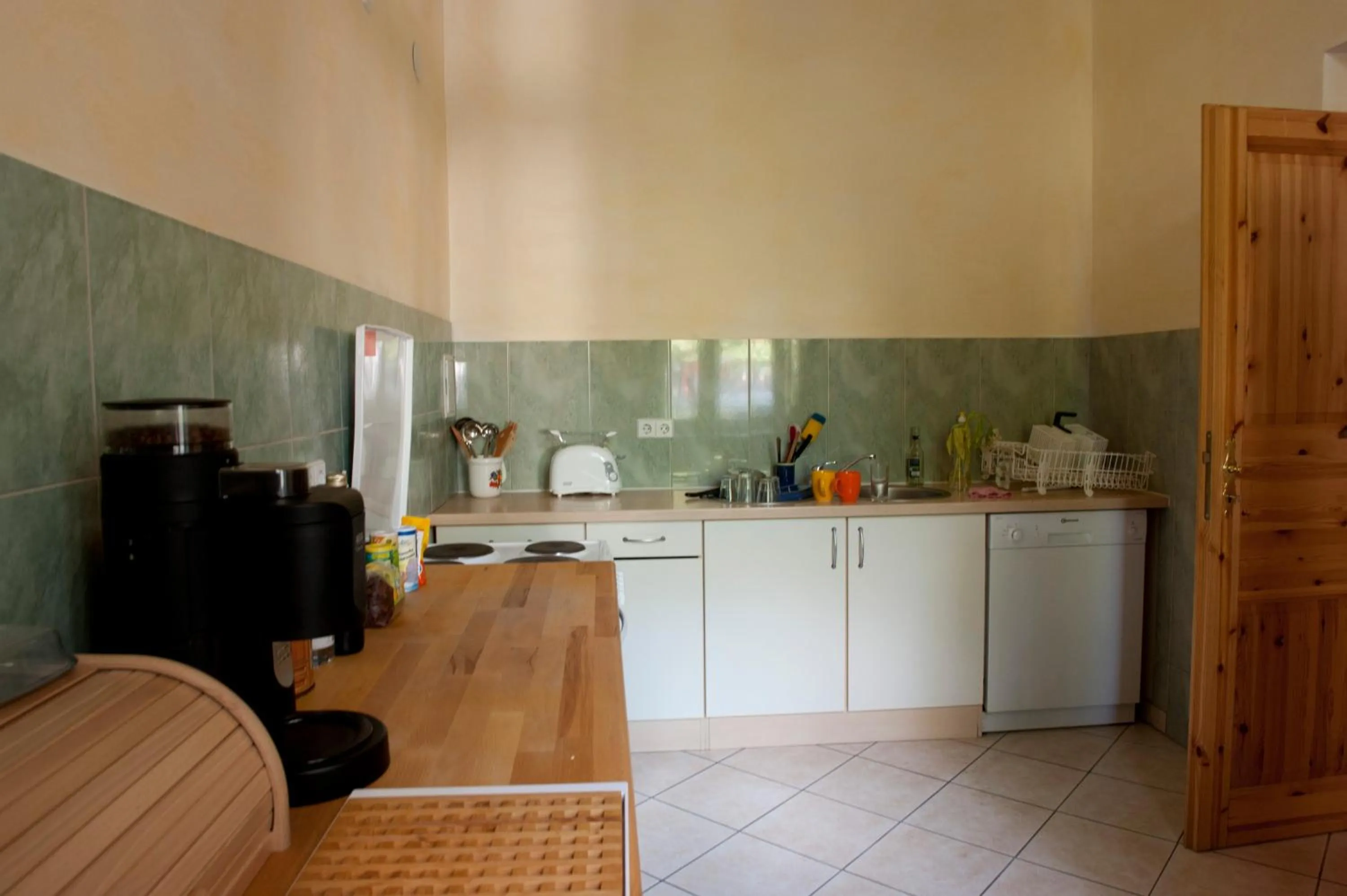Kitchen or kitchenette in Excellent Apartments Kreuzberg