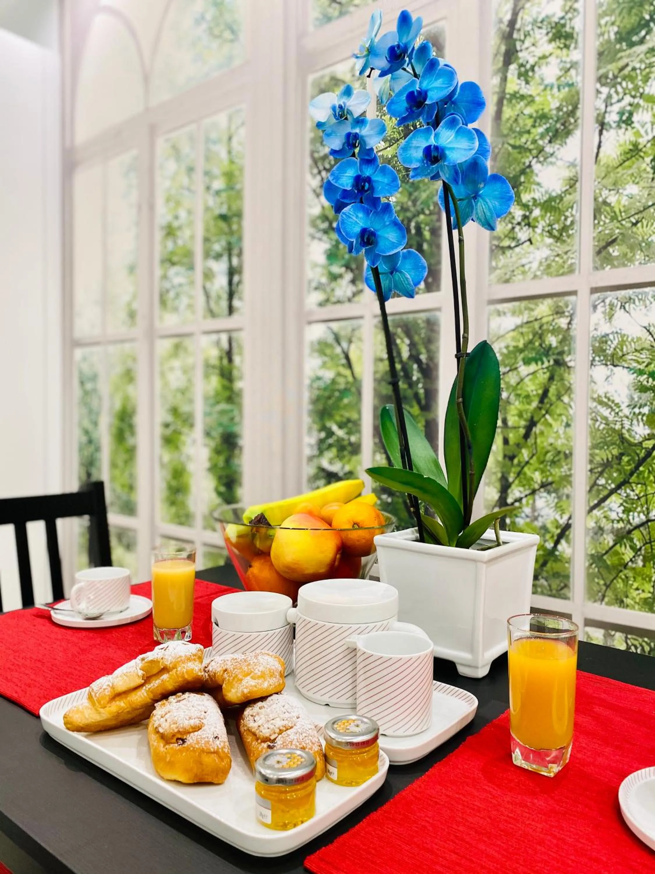 Continental breakfast in Olympic Suite Roma