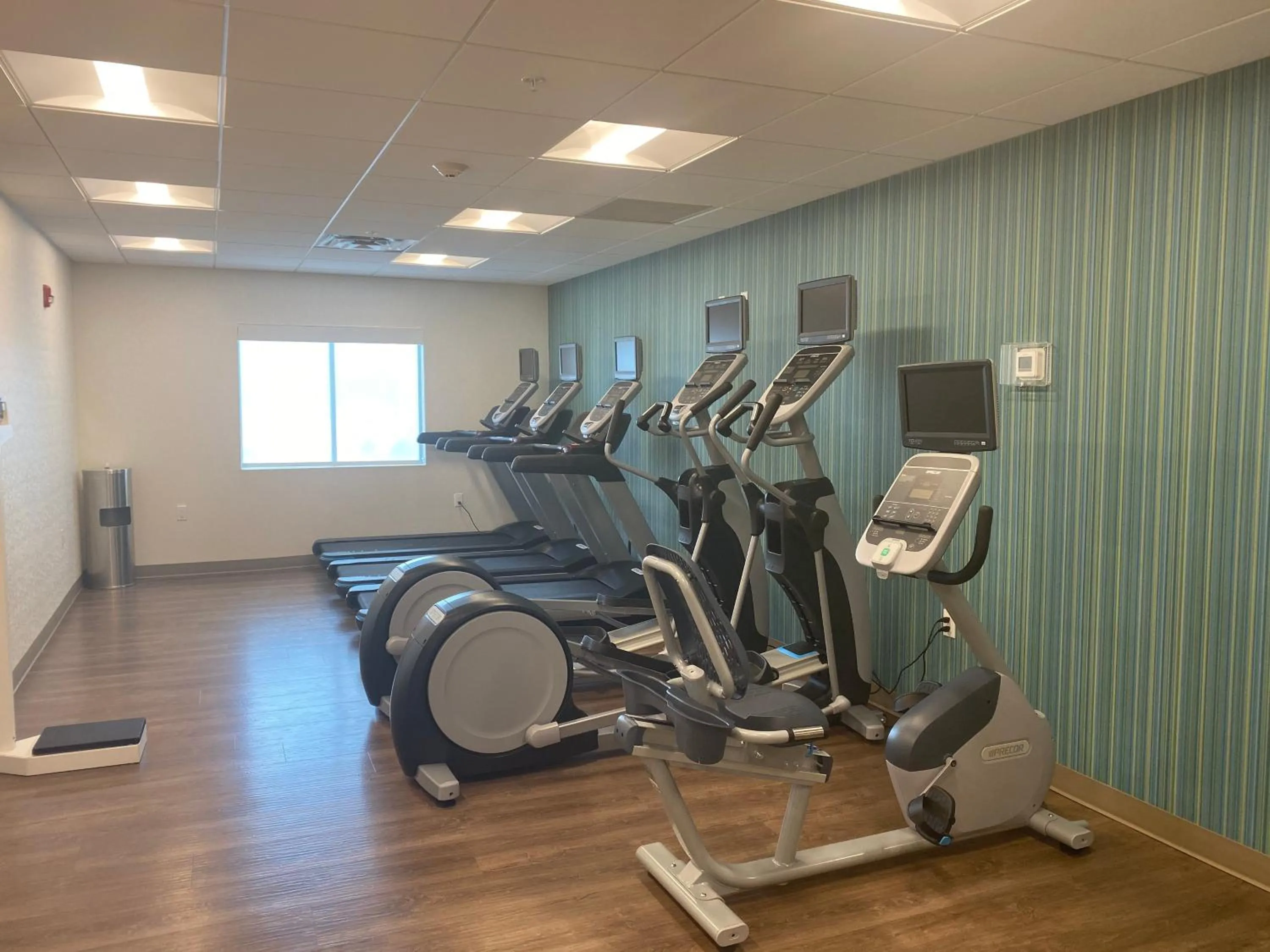 Fitness centre/facilities in Holiday Inn Express & Suites Junction by IHG