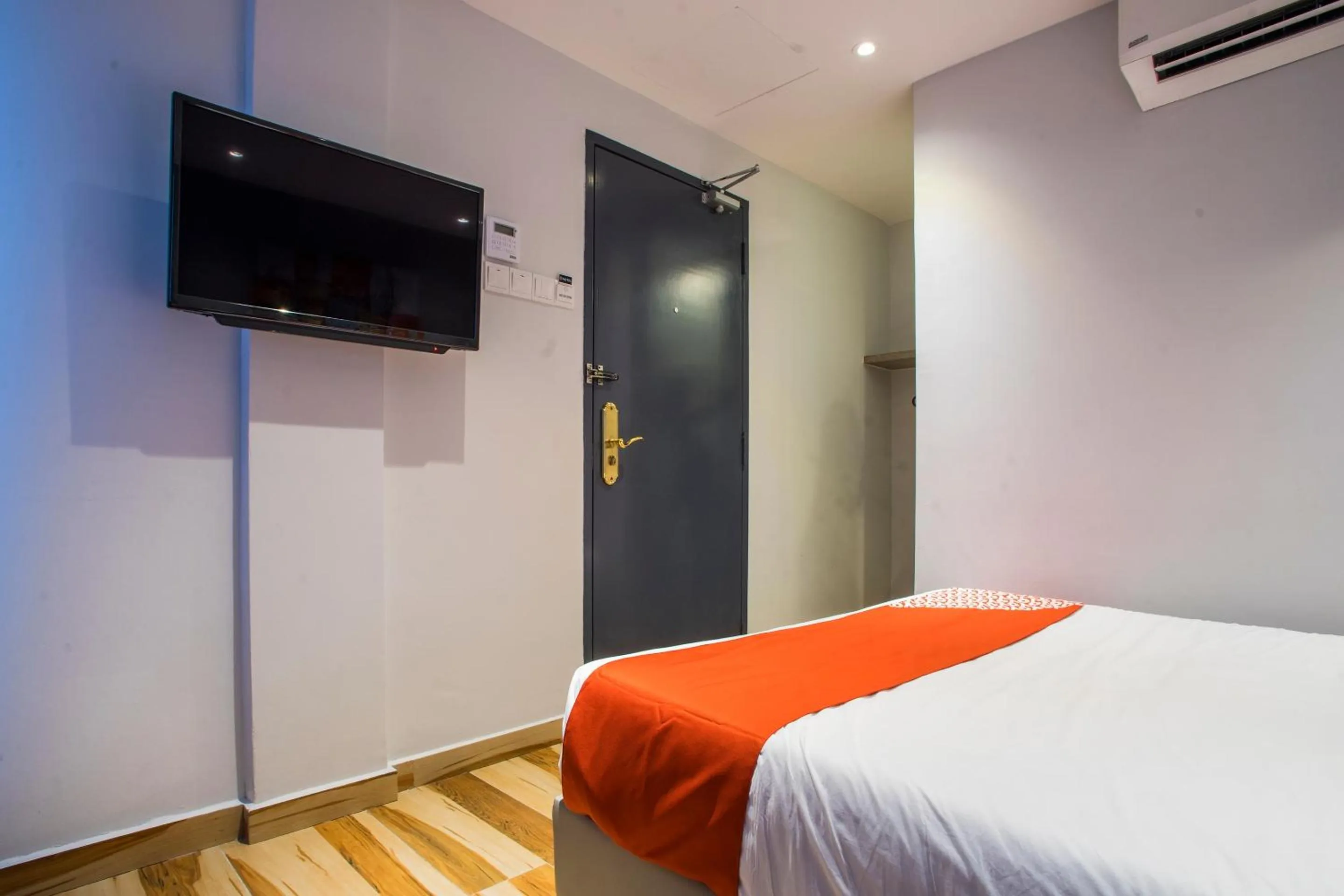 Bedroom, Bed in Hotel O Gs Hotels Near Strand Mall