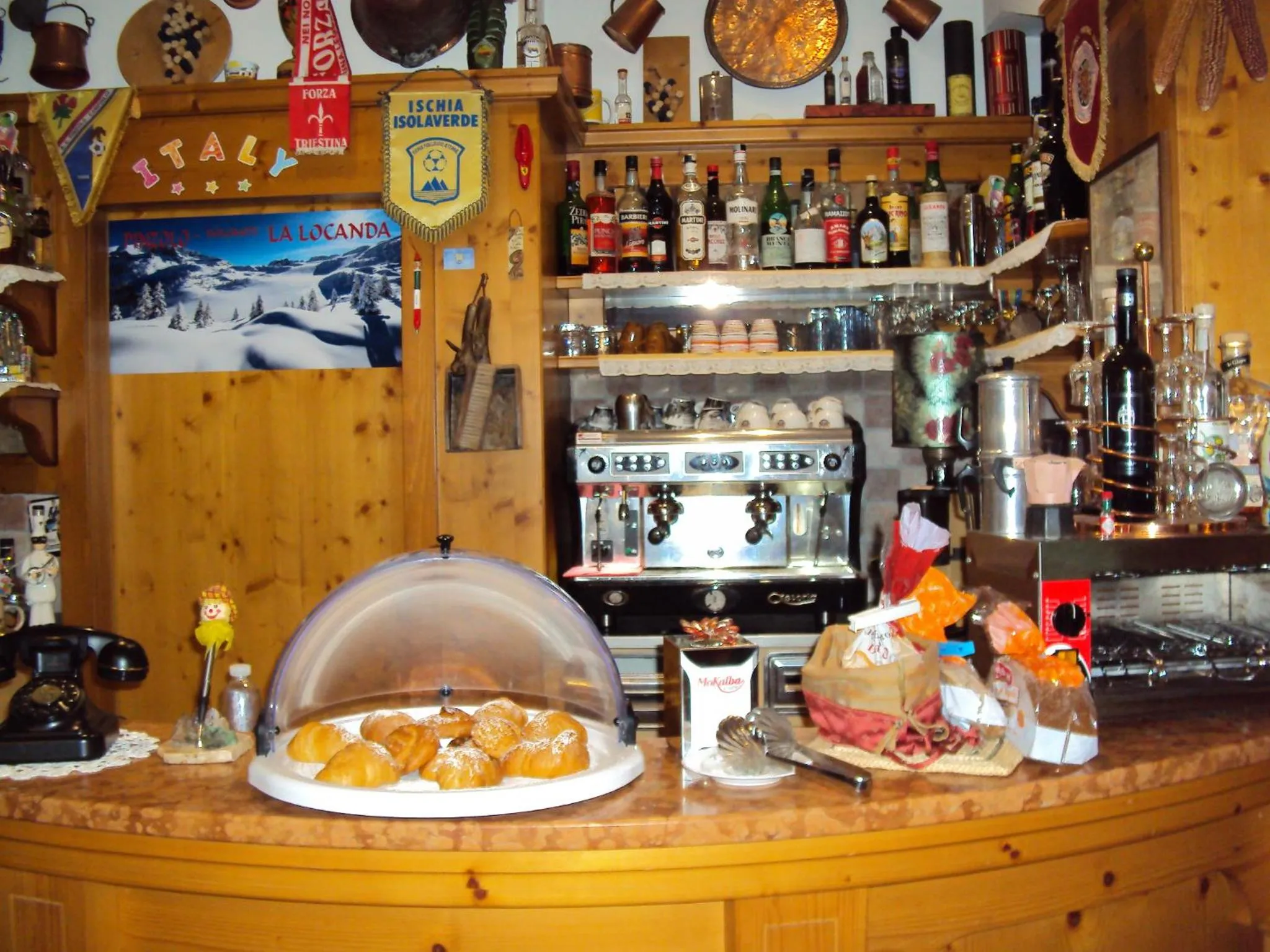 Lounge or bar in HOTEL La Locanda