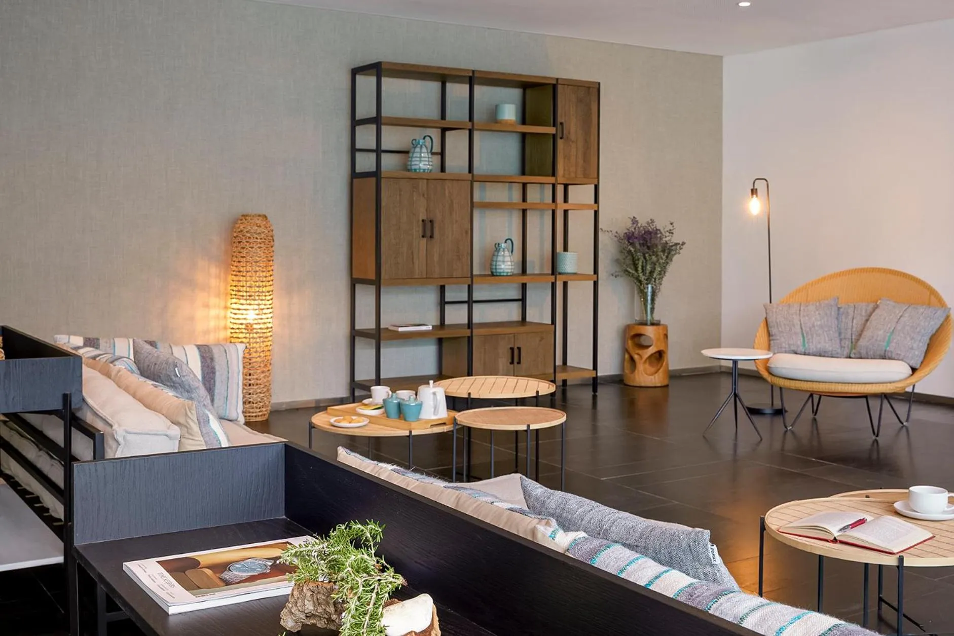 Living room in Santiago Hotel