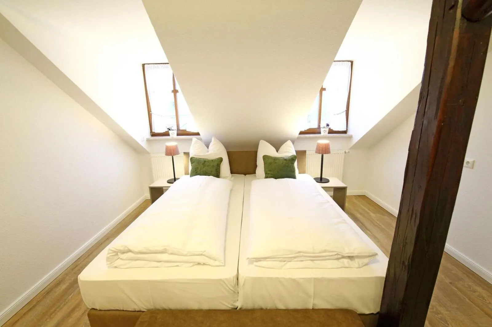 Bed in Aparthotel Deutscher Kaiser Ferienwohnungen