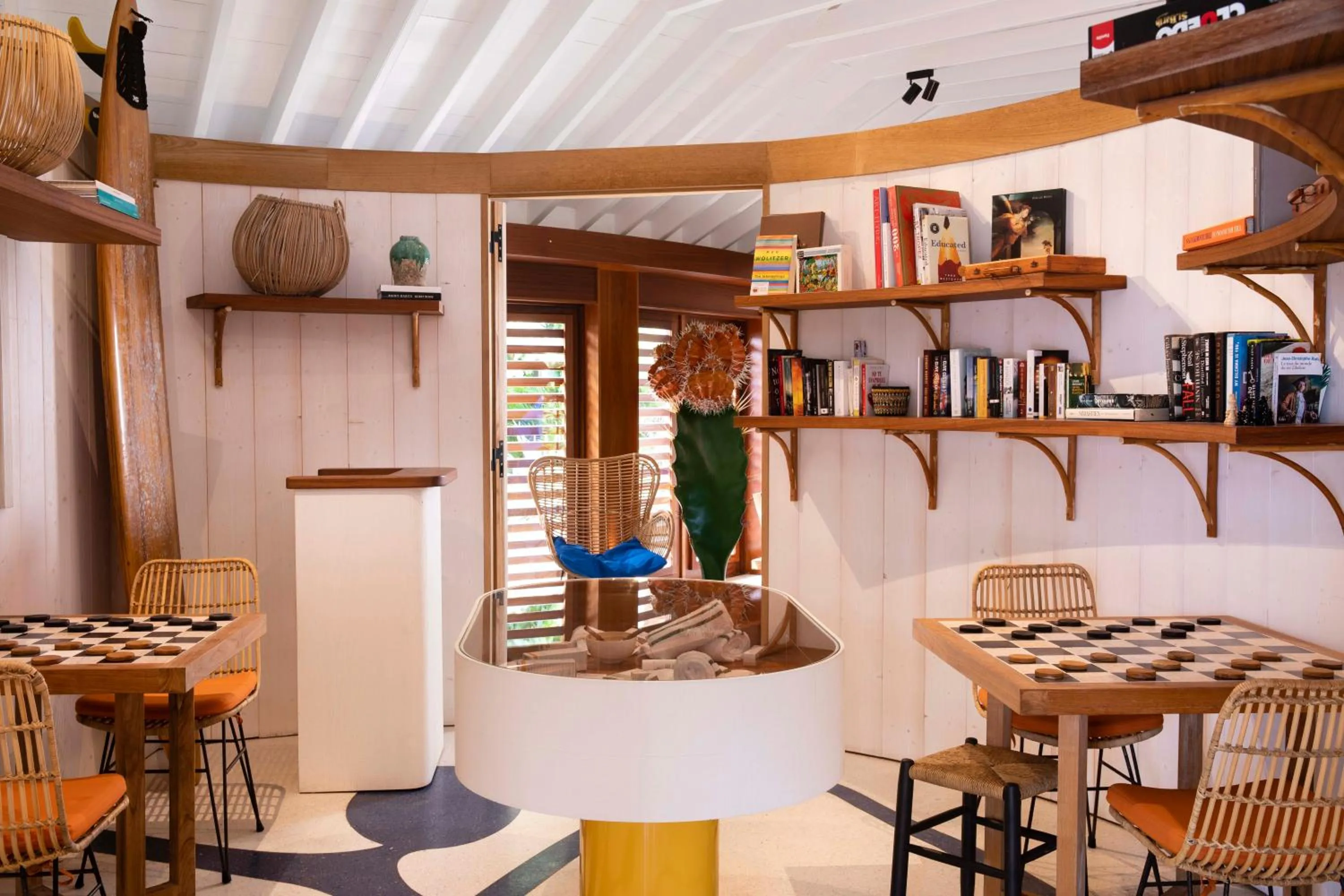 Game Room in Hotel Manapany