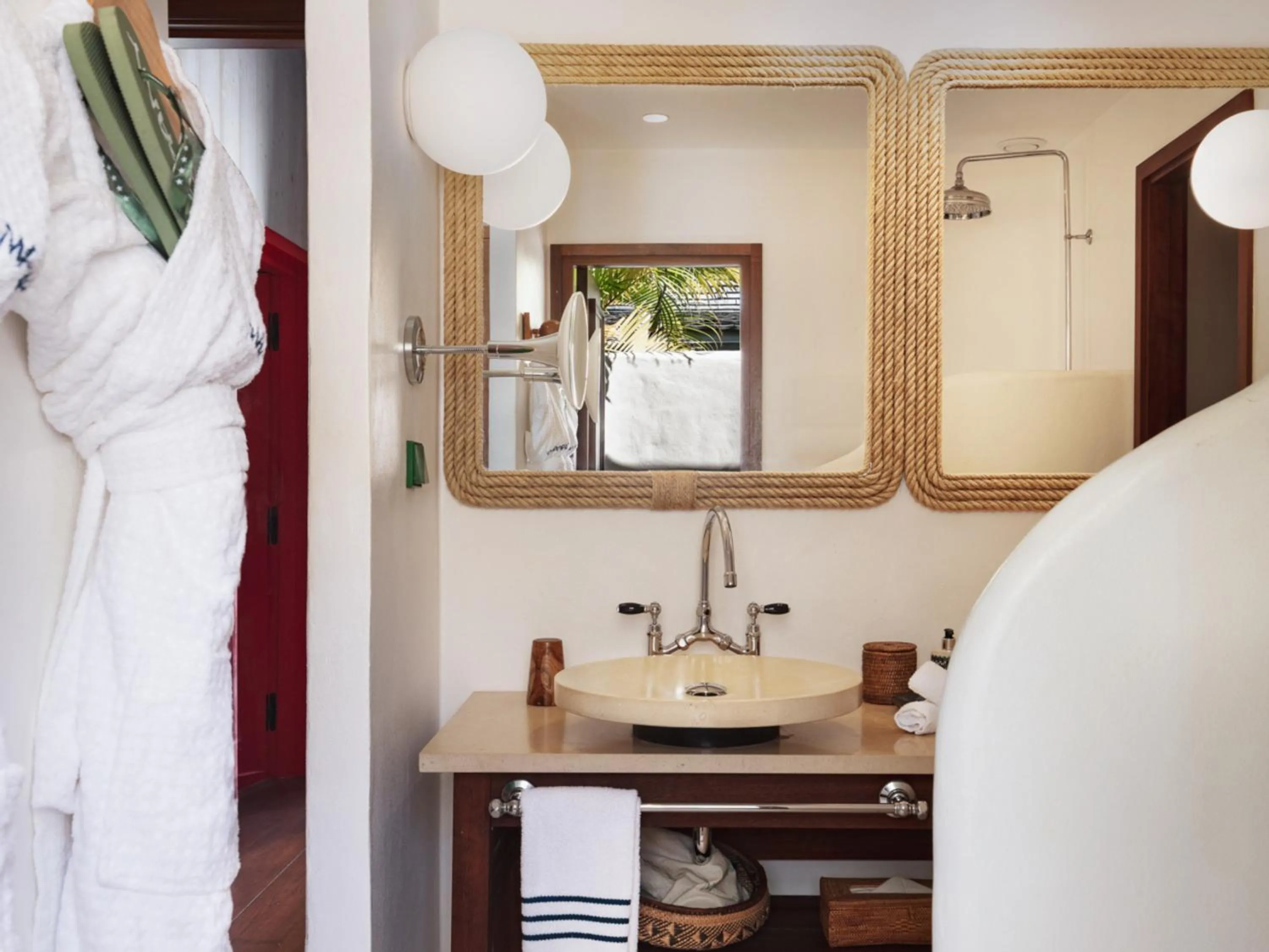 Bathroom in Hotel Manapany