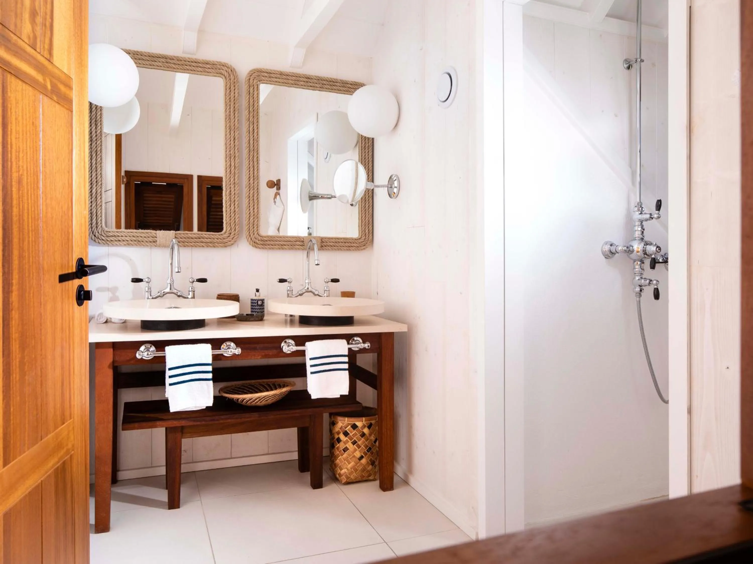 Bathroom in Hotel Manapany