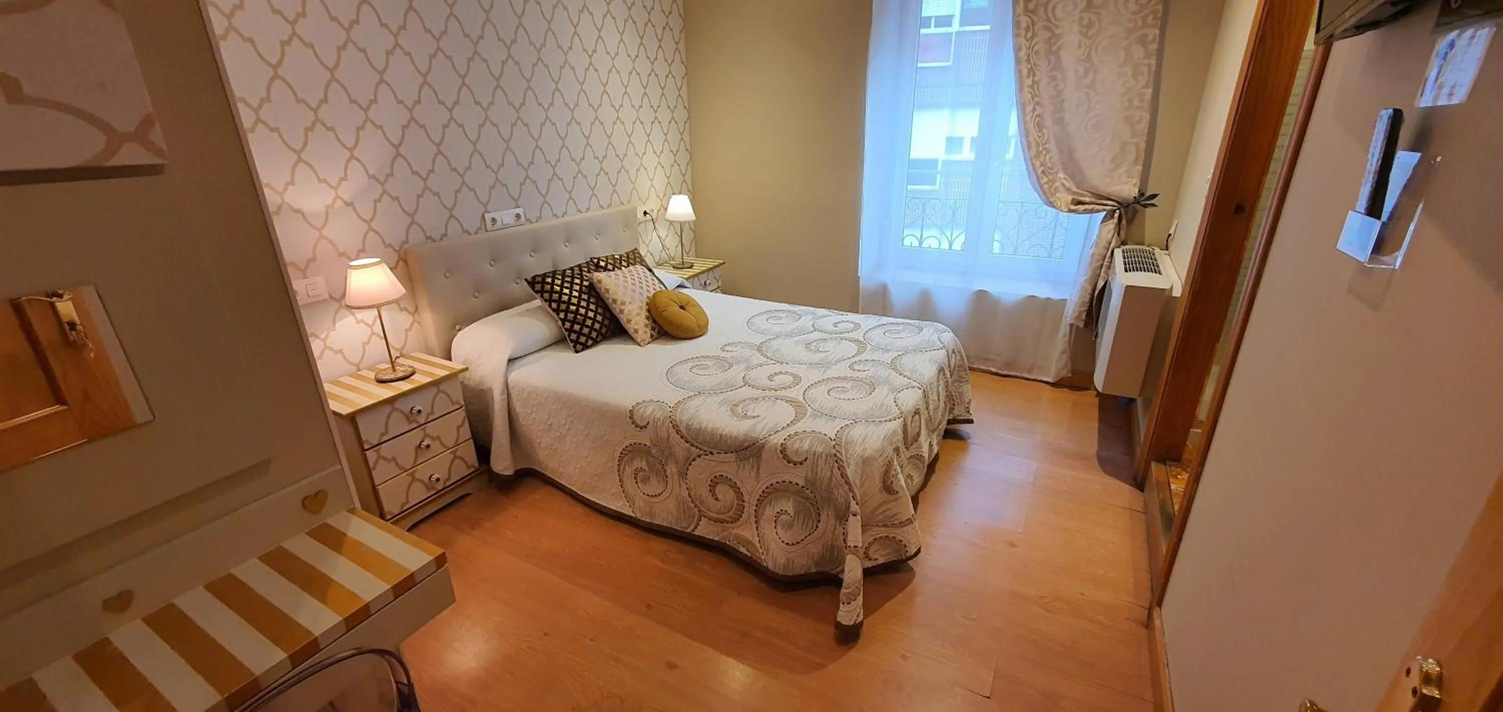 Bedroom, Bed in Hosteria Villa de Castro