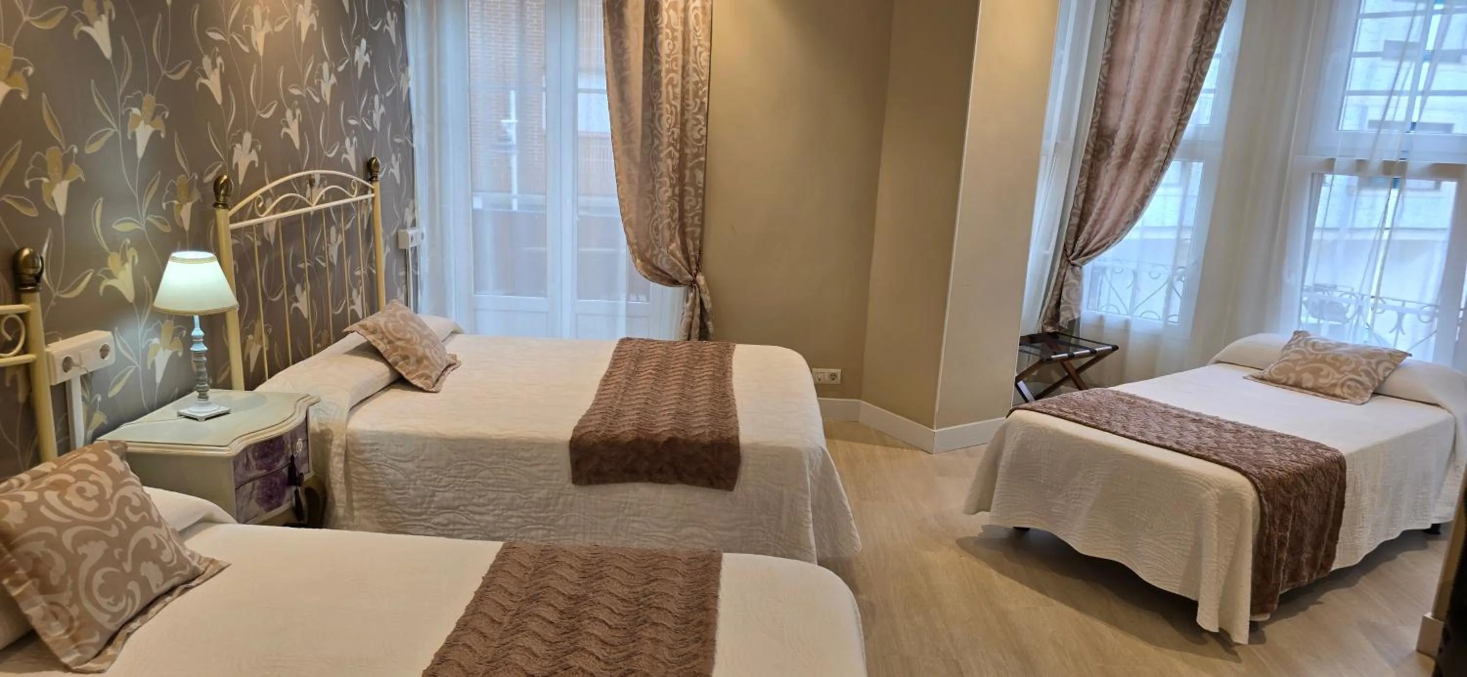 Bed in Hosteria Villa de Castro