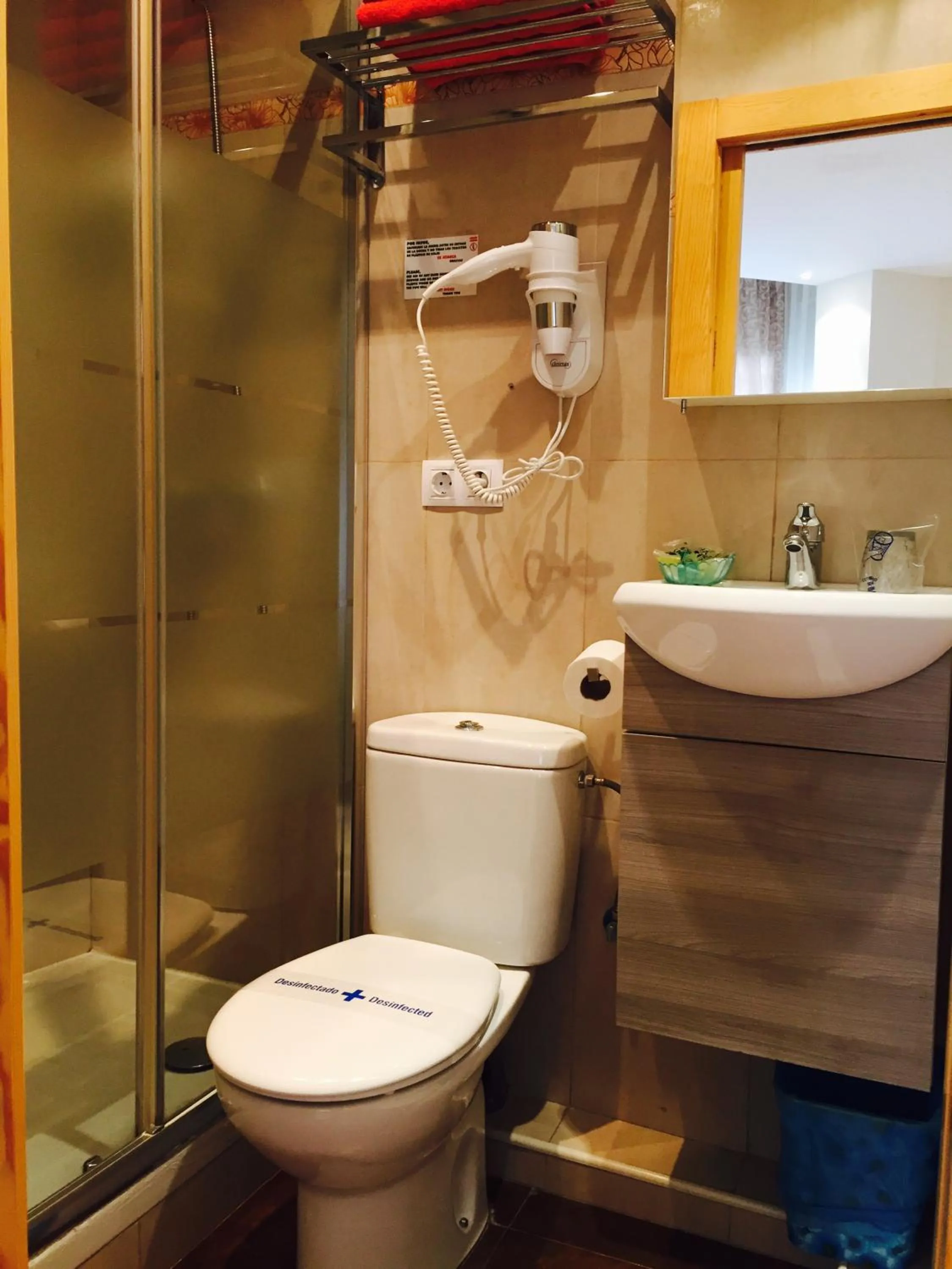 Bathroom in Hosteria Villa de Castro