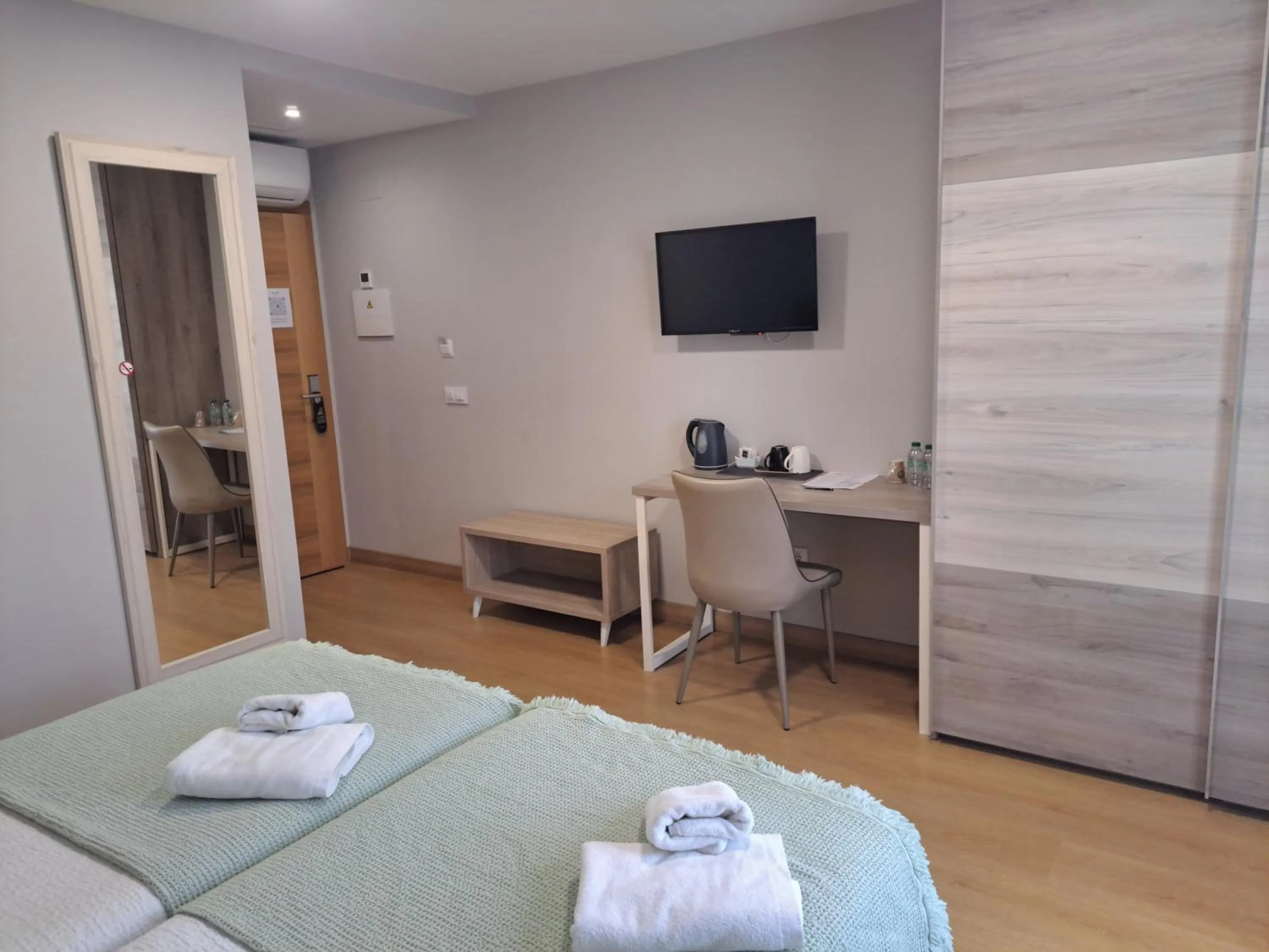 Photo of the whole room, Bed in Hotel Roquiño