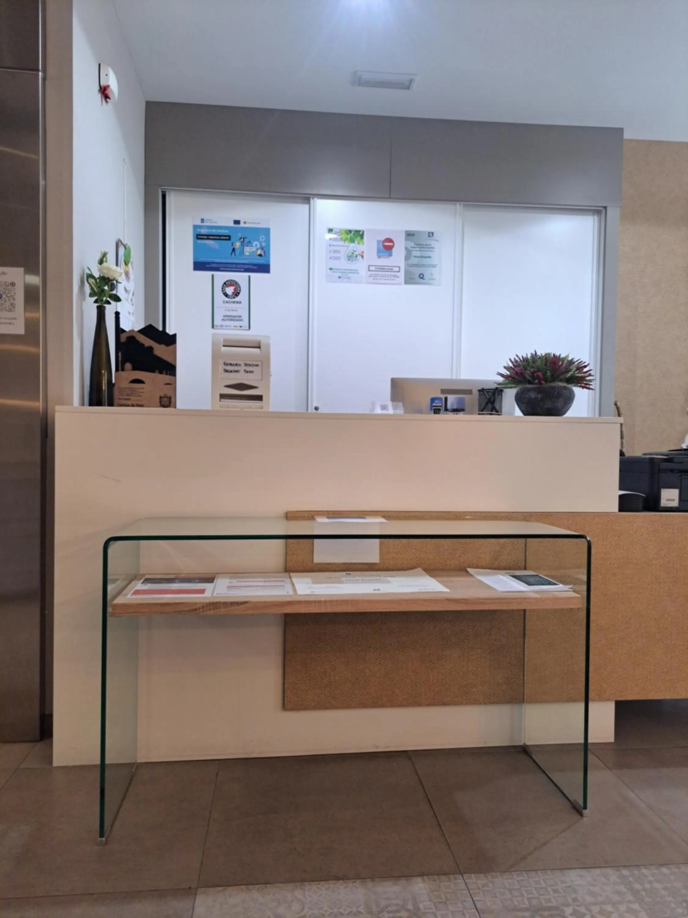 Lobby or reception in Hotel Roquiño