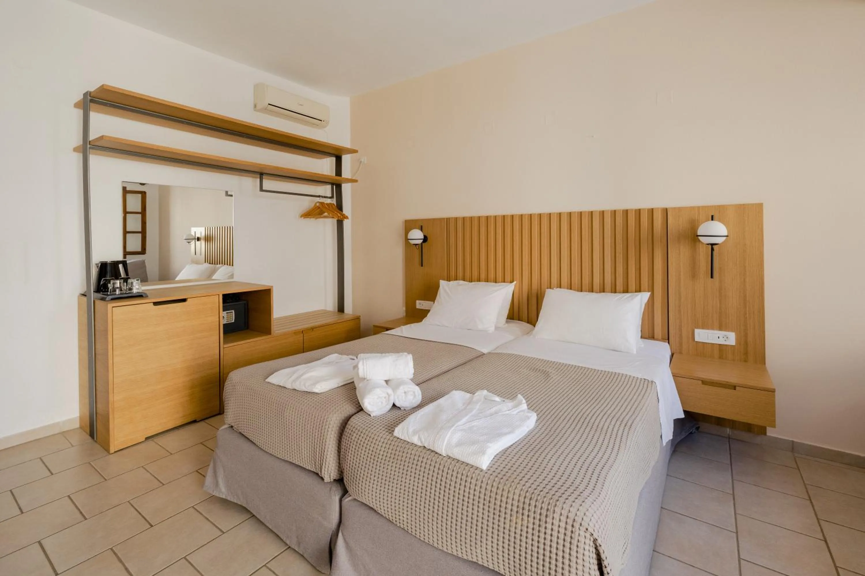 Bed in Opera House Hotel