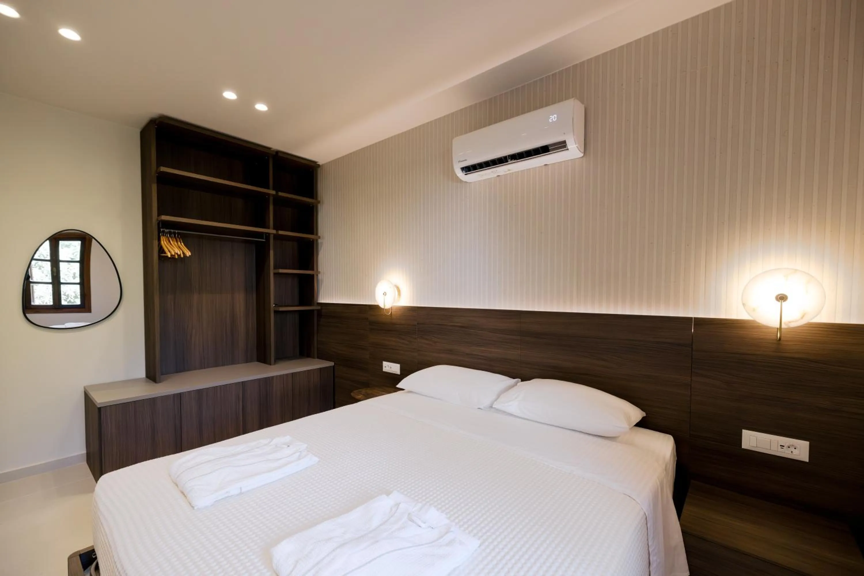 Bed in Opera House Hotel