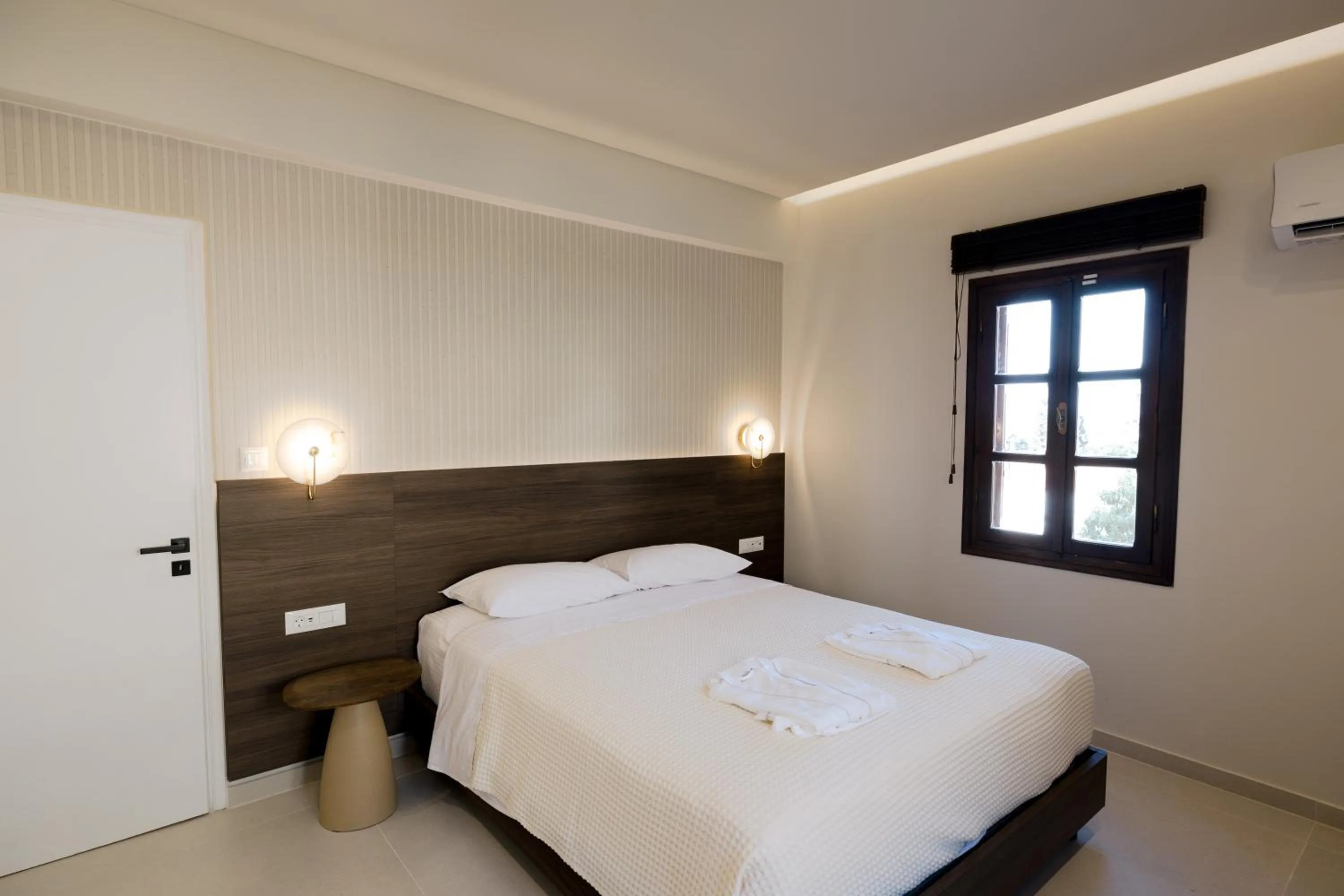 Bed in Opera House Hotel