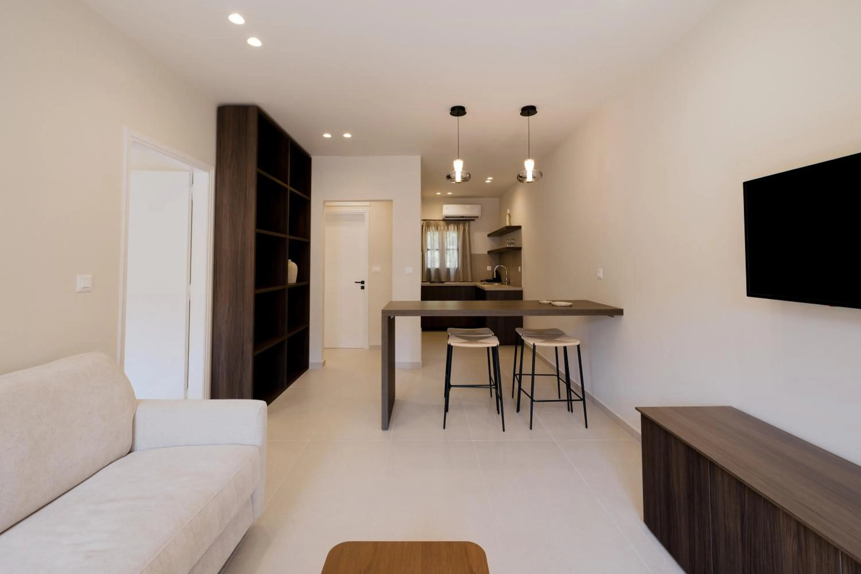 TV and multimedia in Opera House Hotel