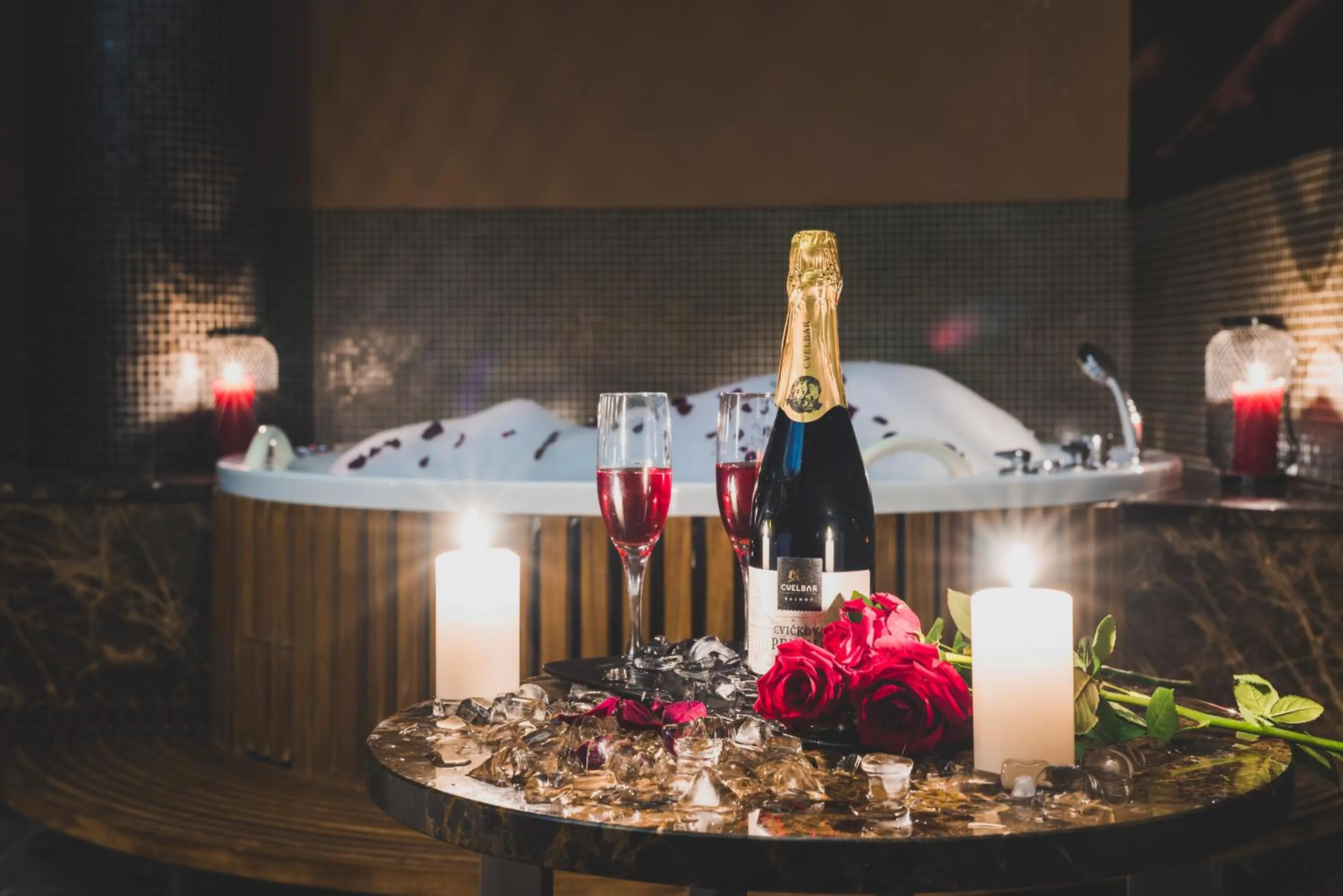 Hot Tub in Hotel Balnea Superior - Terme Krka