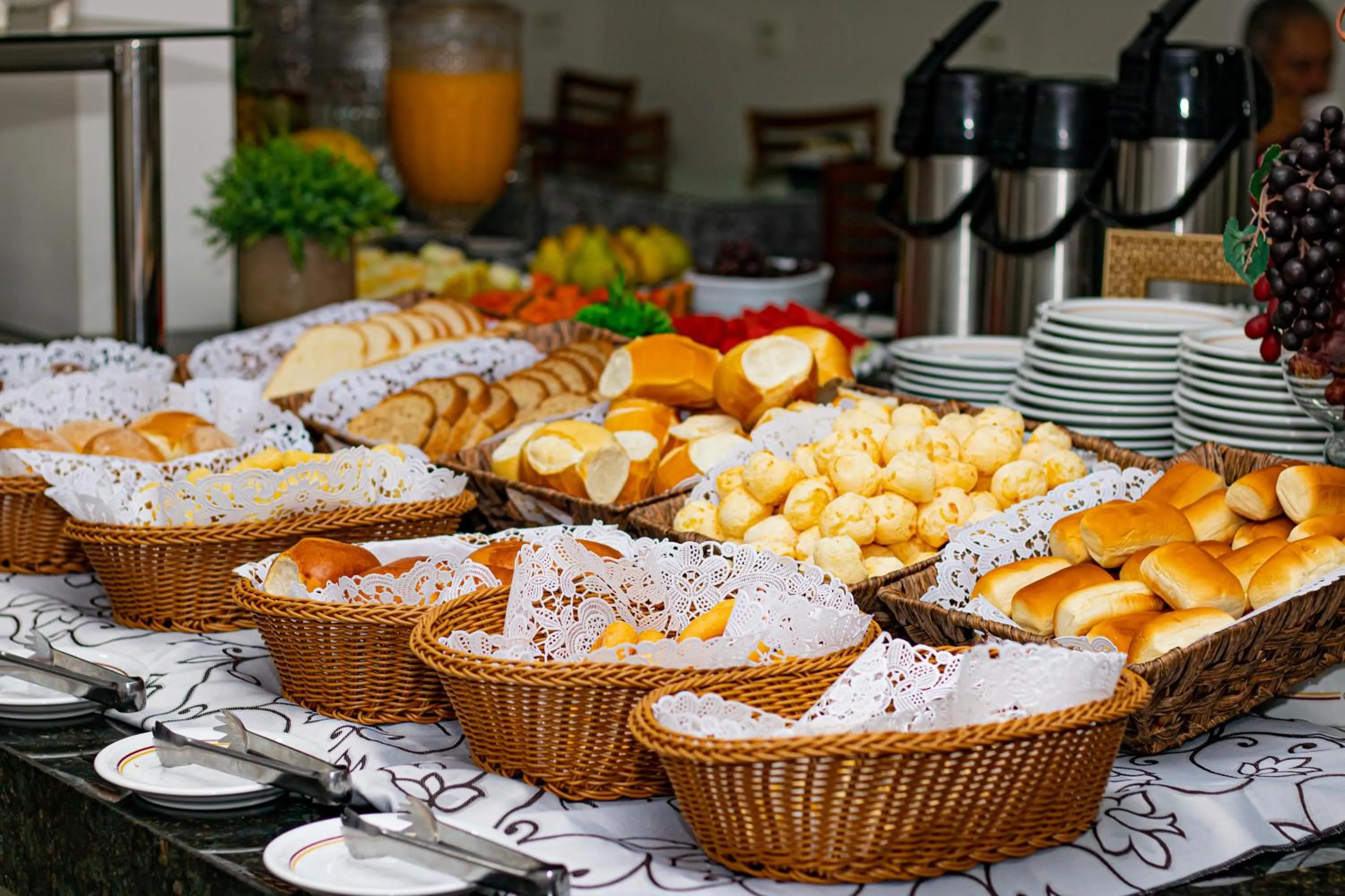 Food and drinks in Granlago Hotel