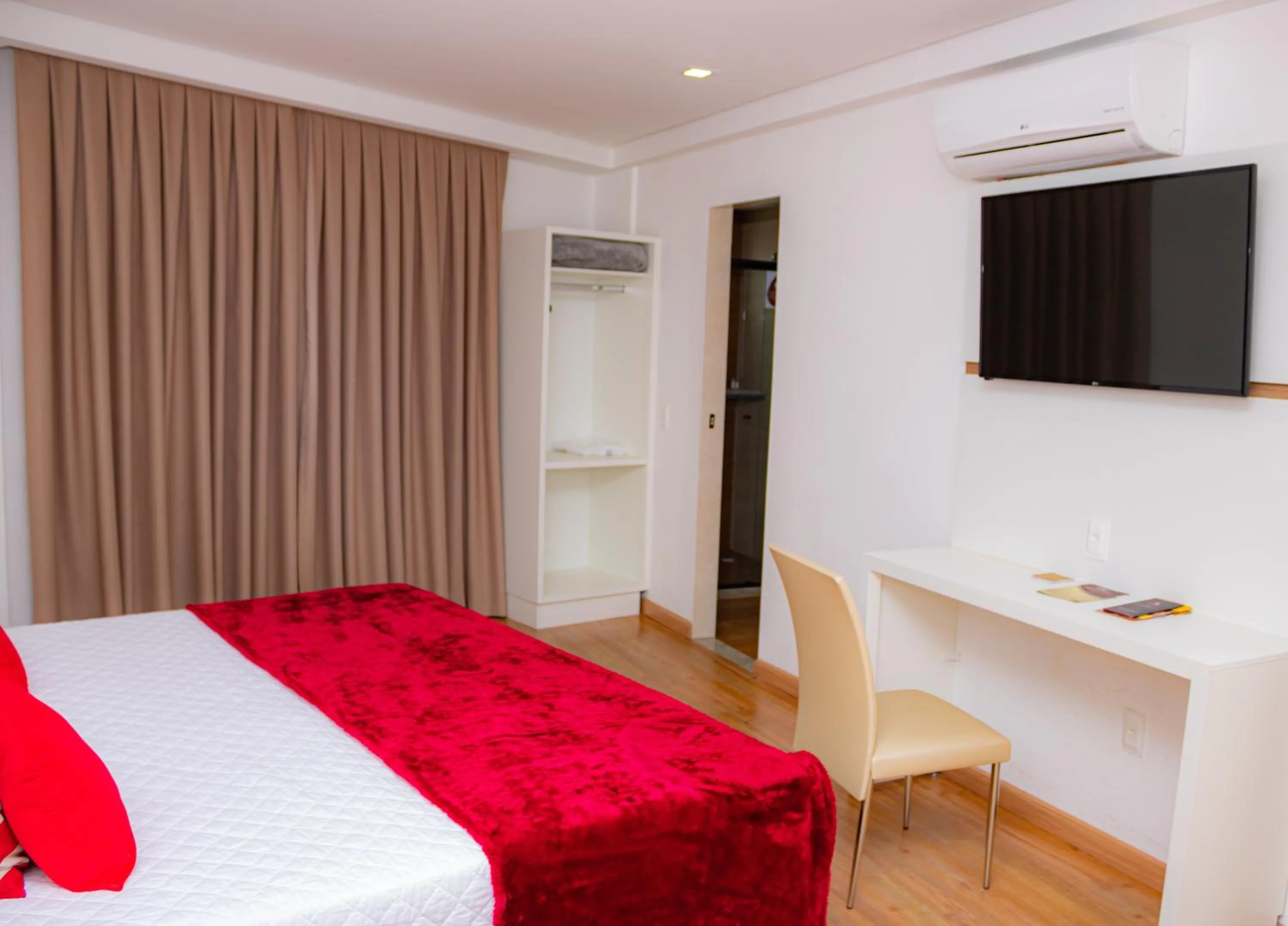 Decorative detail, Bed in Granlago Hotel