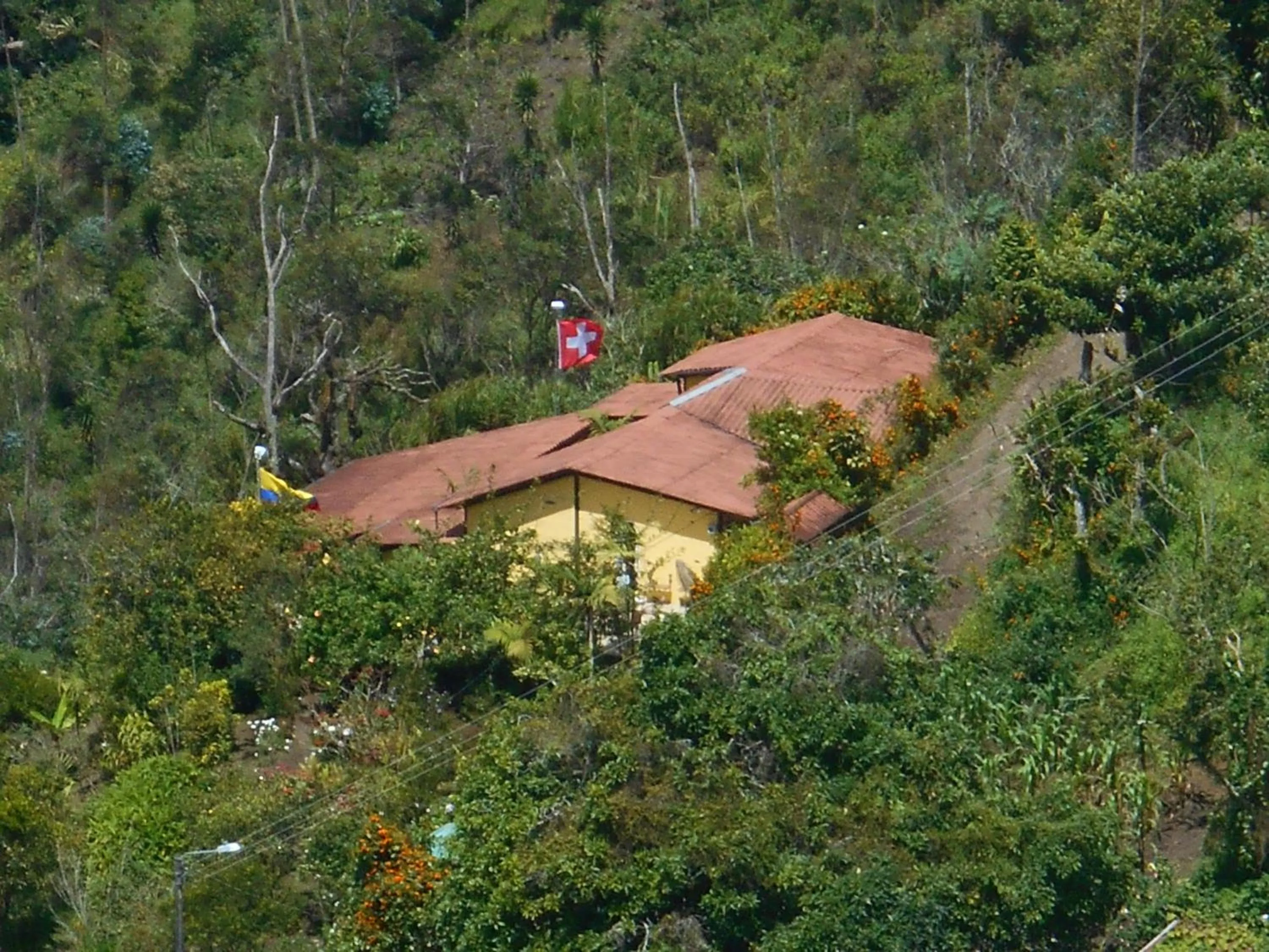 Facade/entrance in La Casa Amarilla