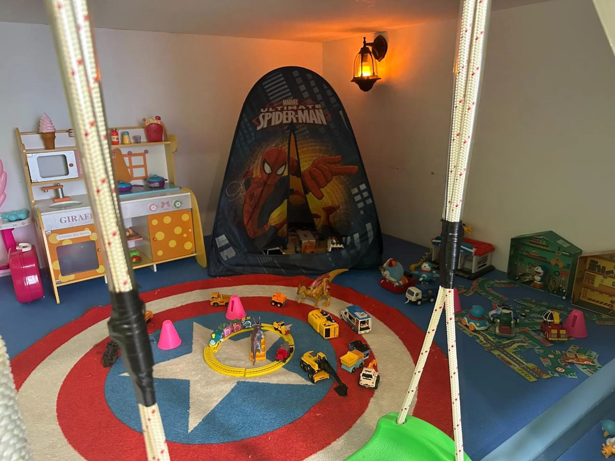 Photo of the whole room in Kenting Mola