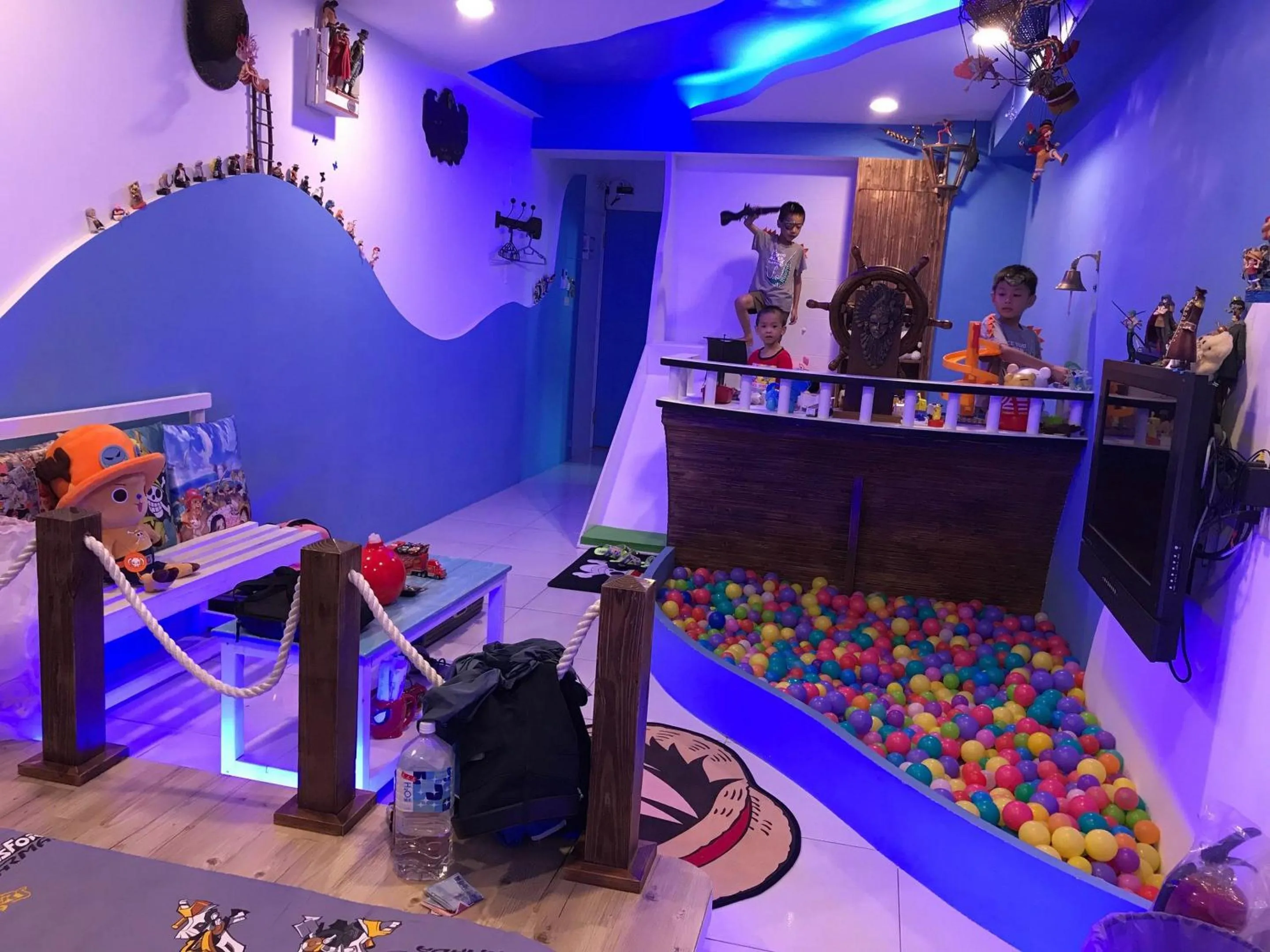 Photo of the whole room in Kenting Mola