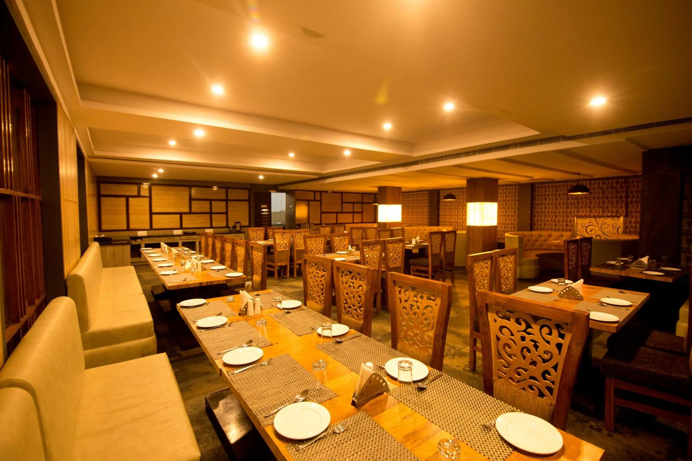 Restaurant/places to eat in The River Front Resort