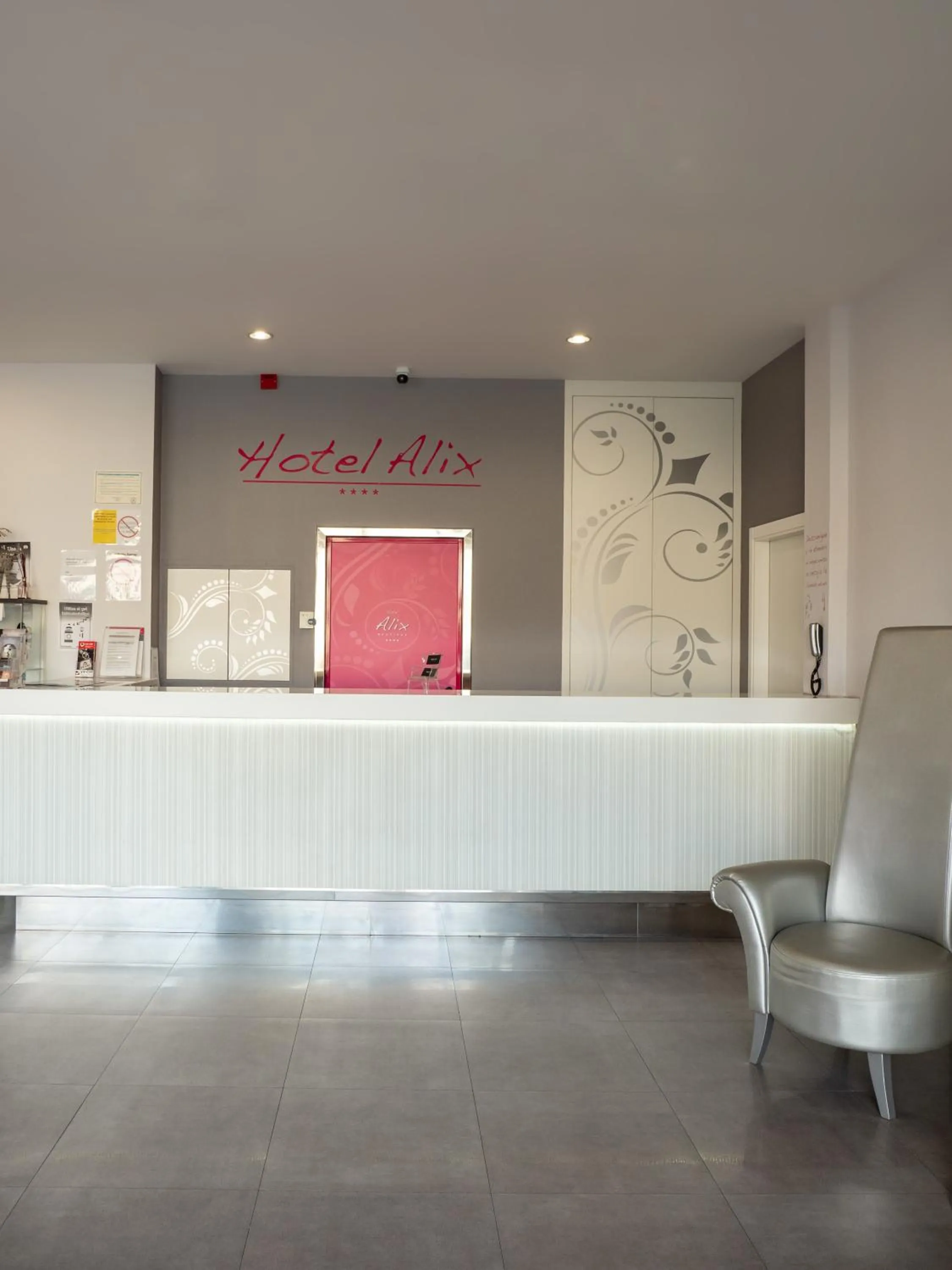 Lobby or reception in Alix Boutique