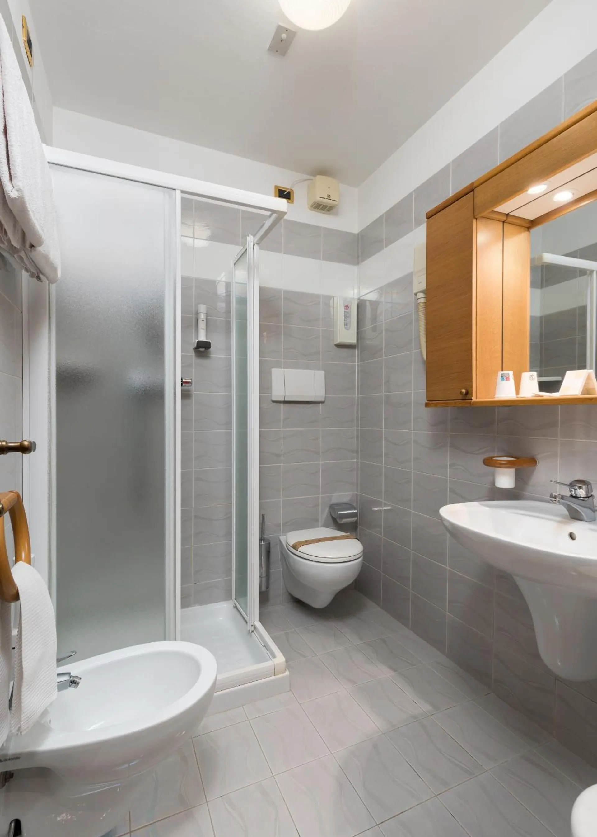 Shower in Hotel Bellavista