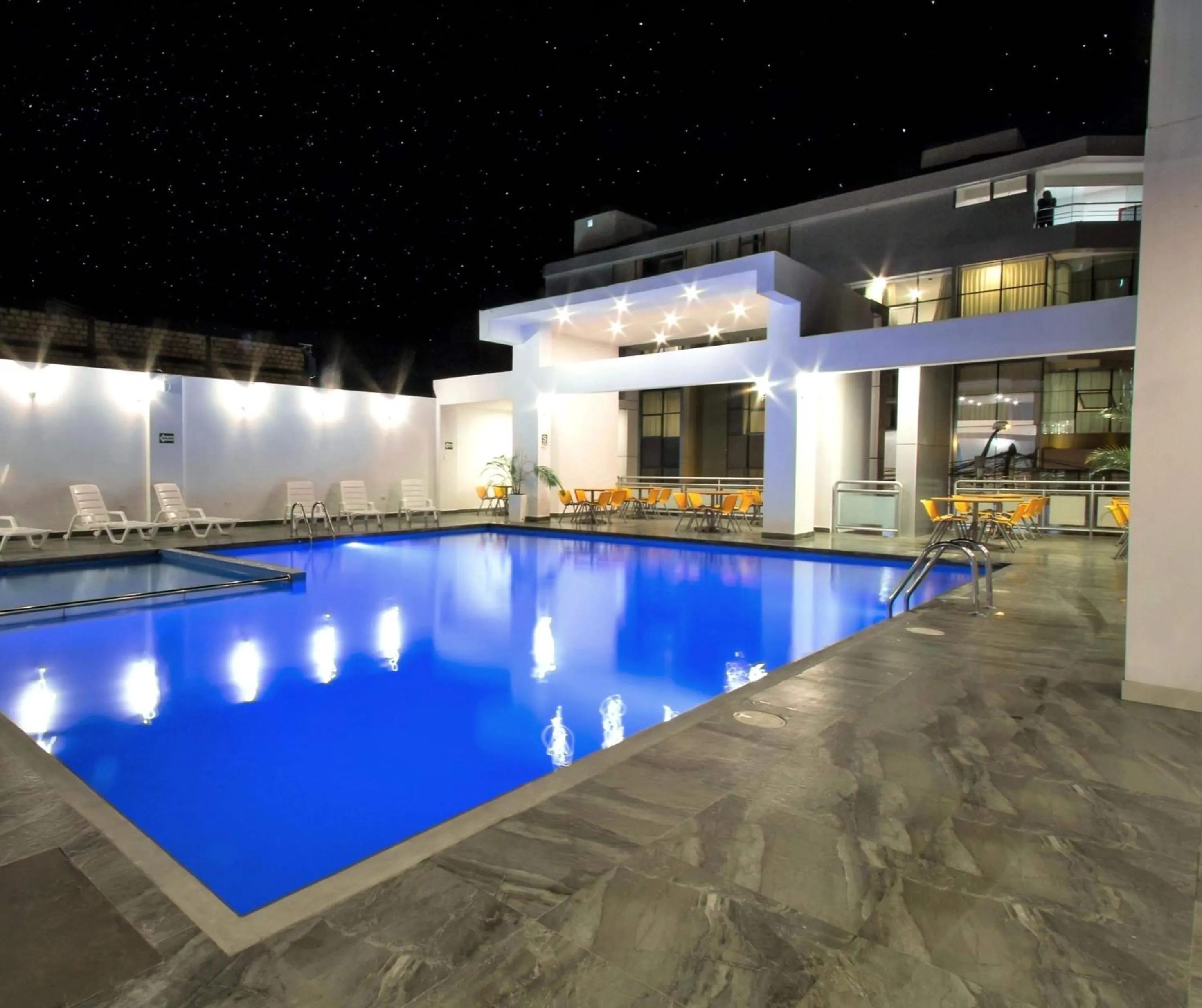 Cumbaza Hotel & Convenciones