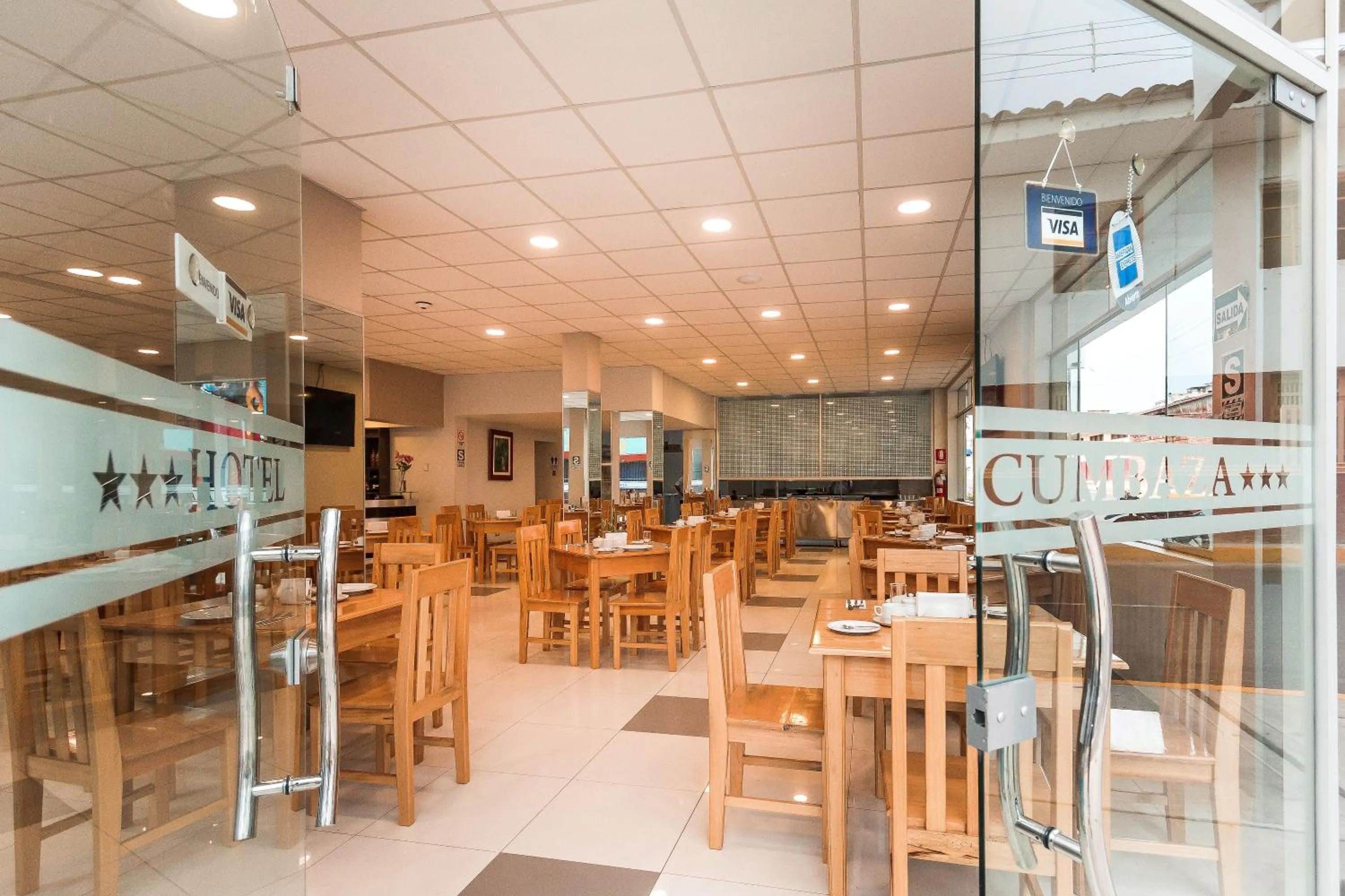 Restaurant/places to eat in Cumbaza Hotel & Convenciones