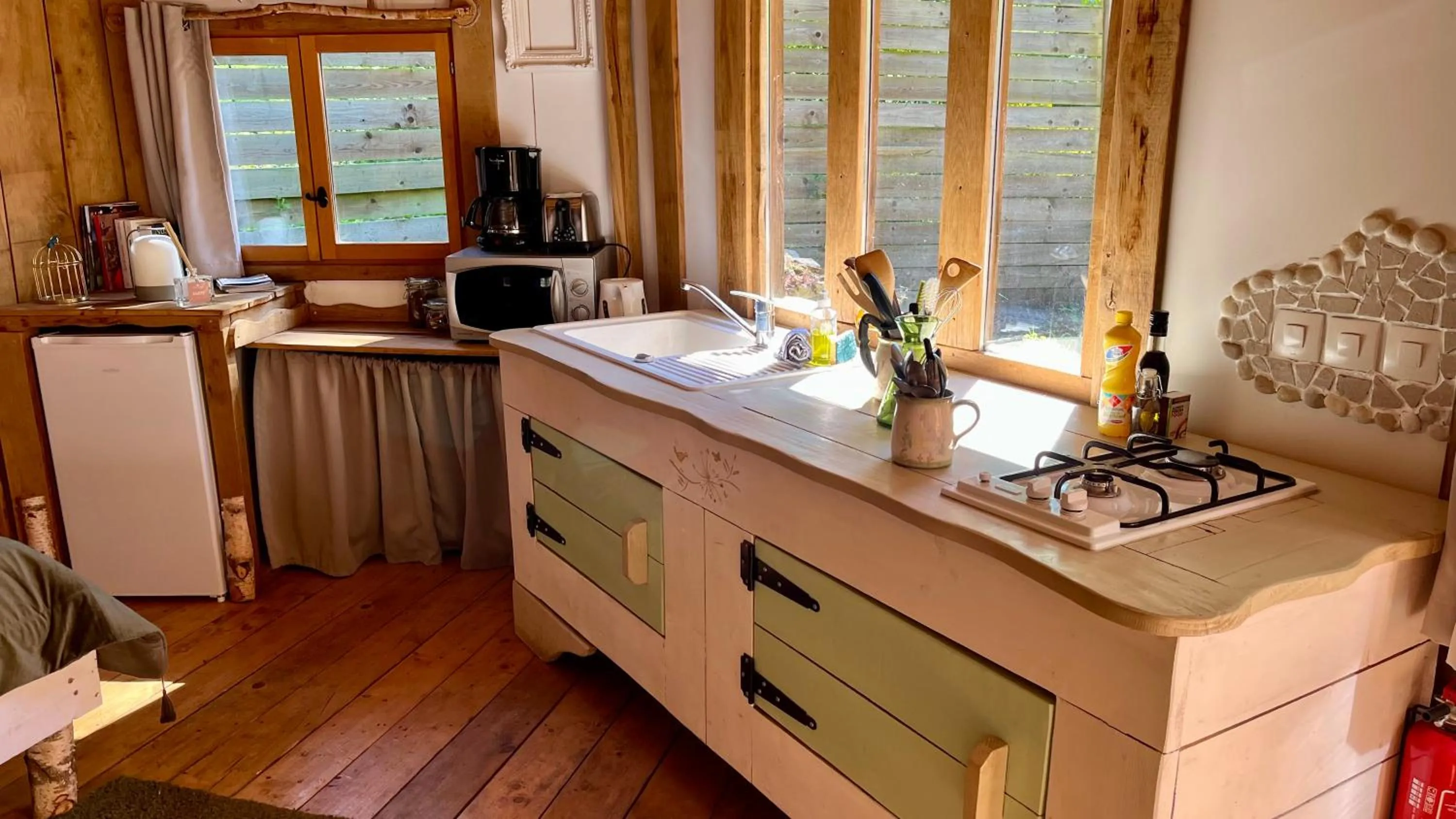 Kitchen or kitchenette in Le Nid Dans Les Bruyères