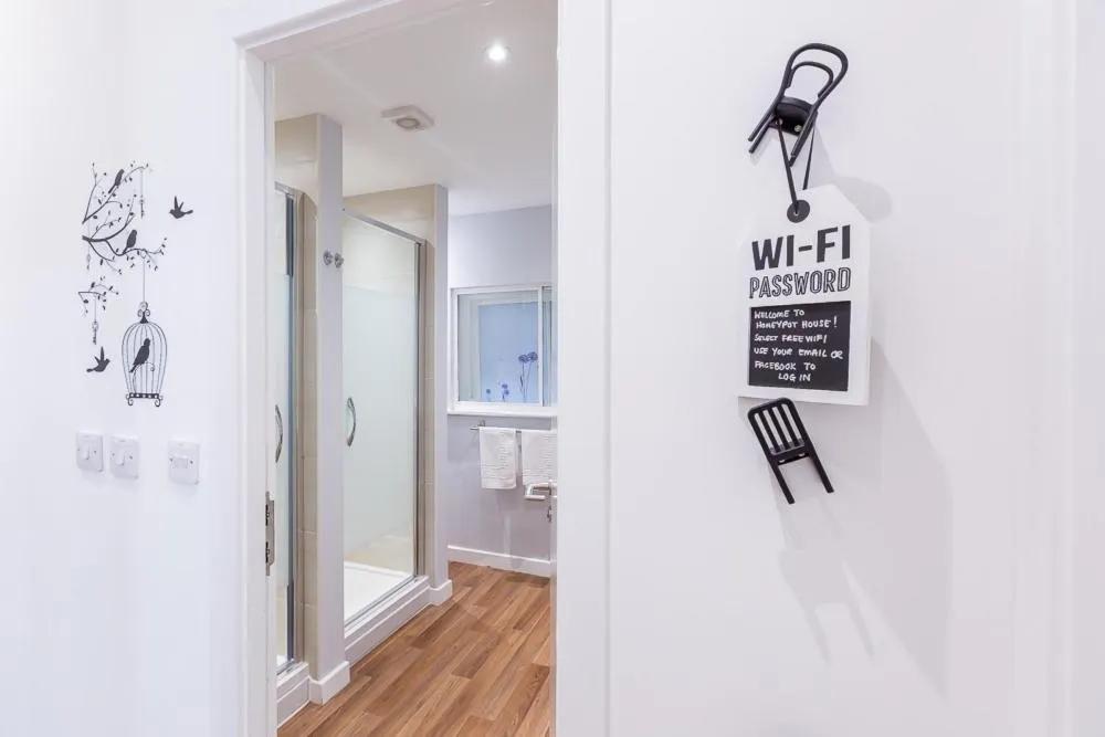 Lobby or reception in Honeypot House