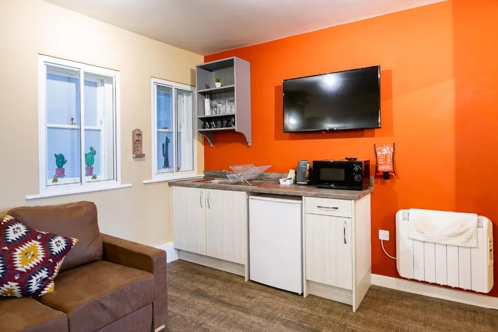 Dining area in Honeypot House