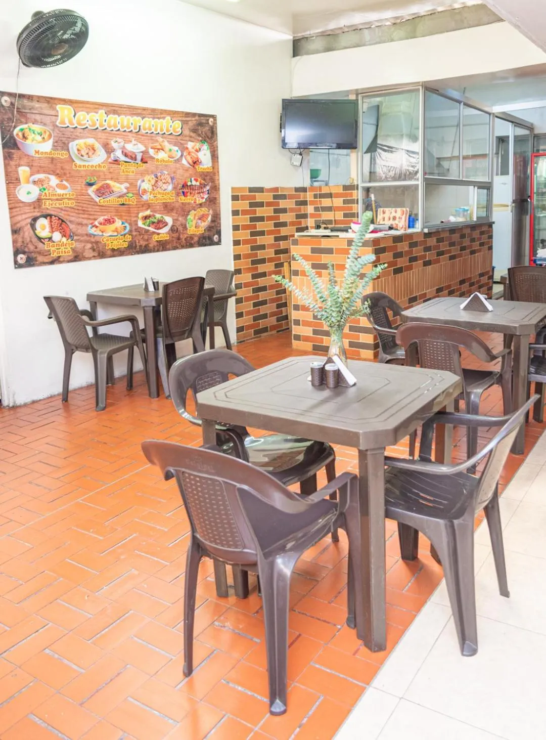 Restaurant/places to eat in Hotel Conquistadores