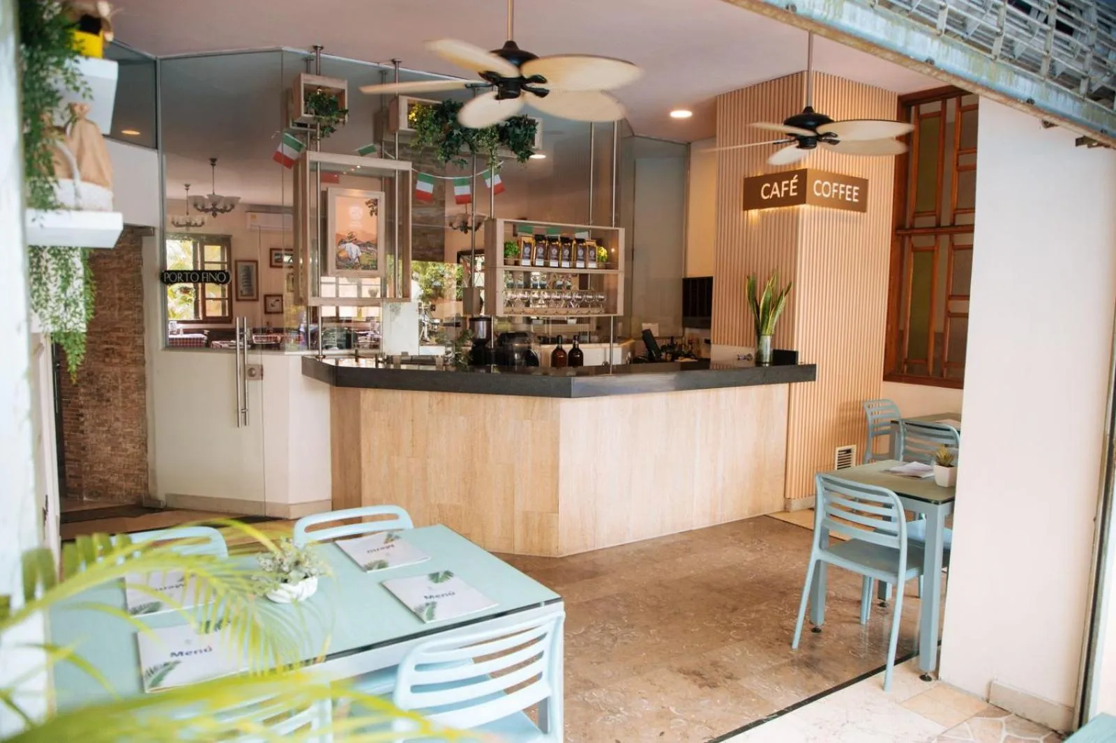 Restaurant/places to eat in Hotel Genova Centro