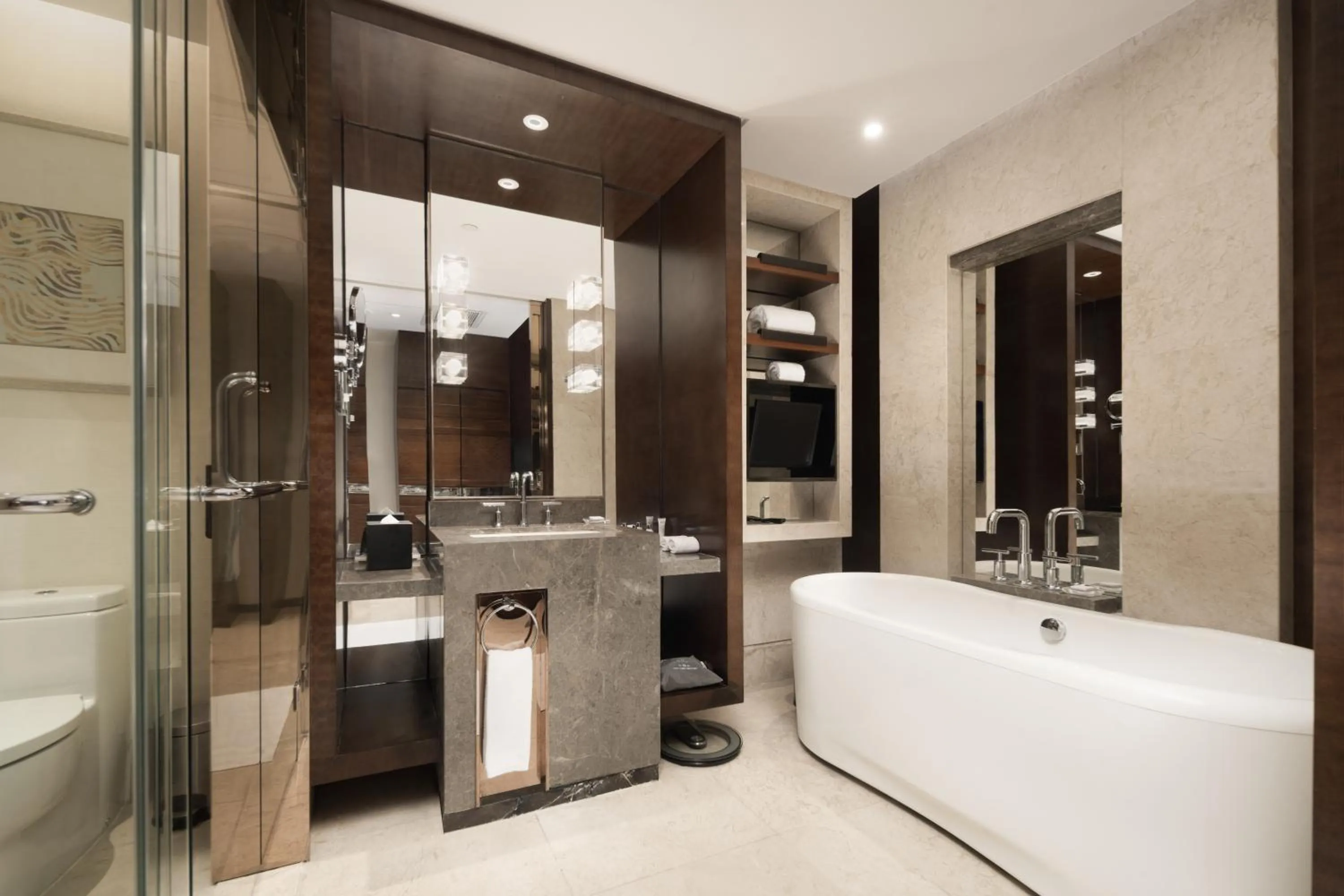 Toilet in Radisson Blu Plaza Chongqing