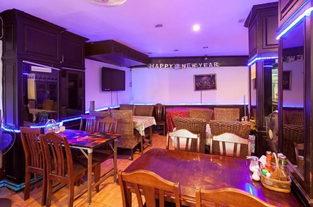 Restaurant/places to eat in The Encore Hotel