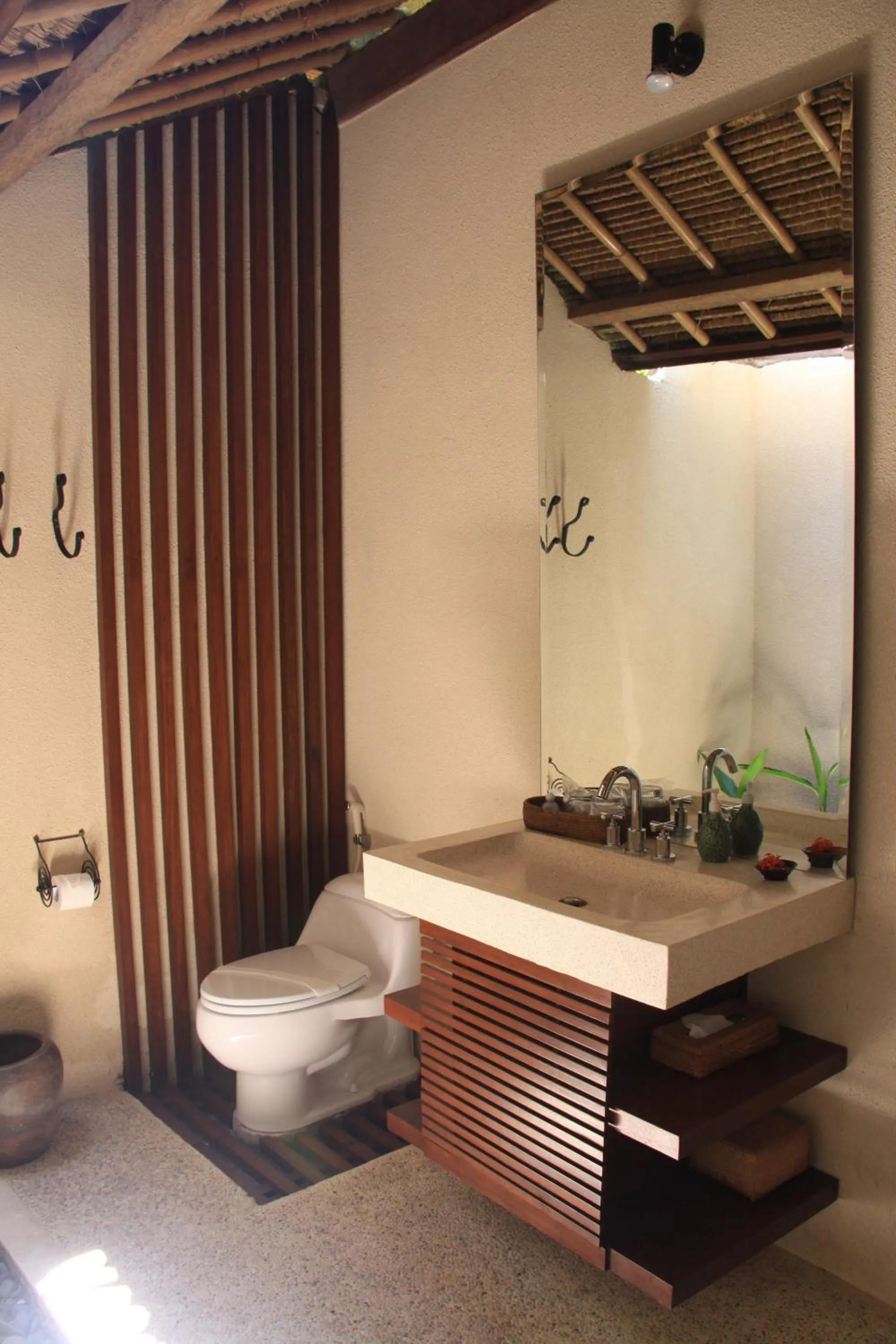 Shower in Santai Hotel