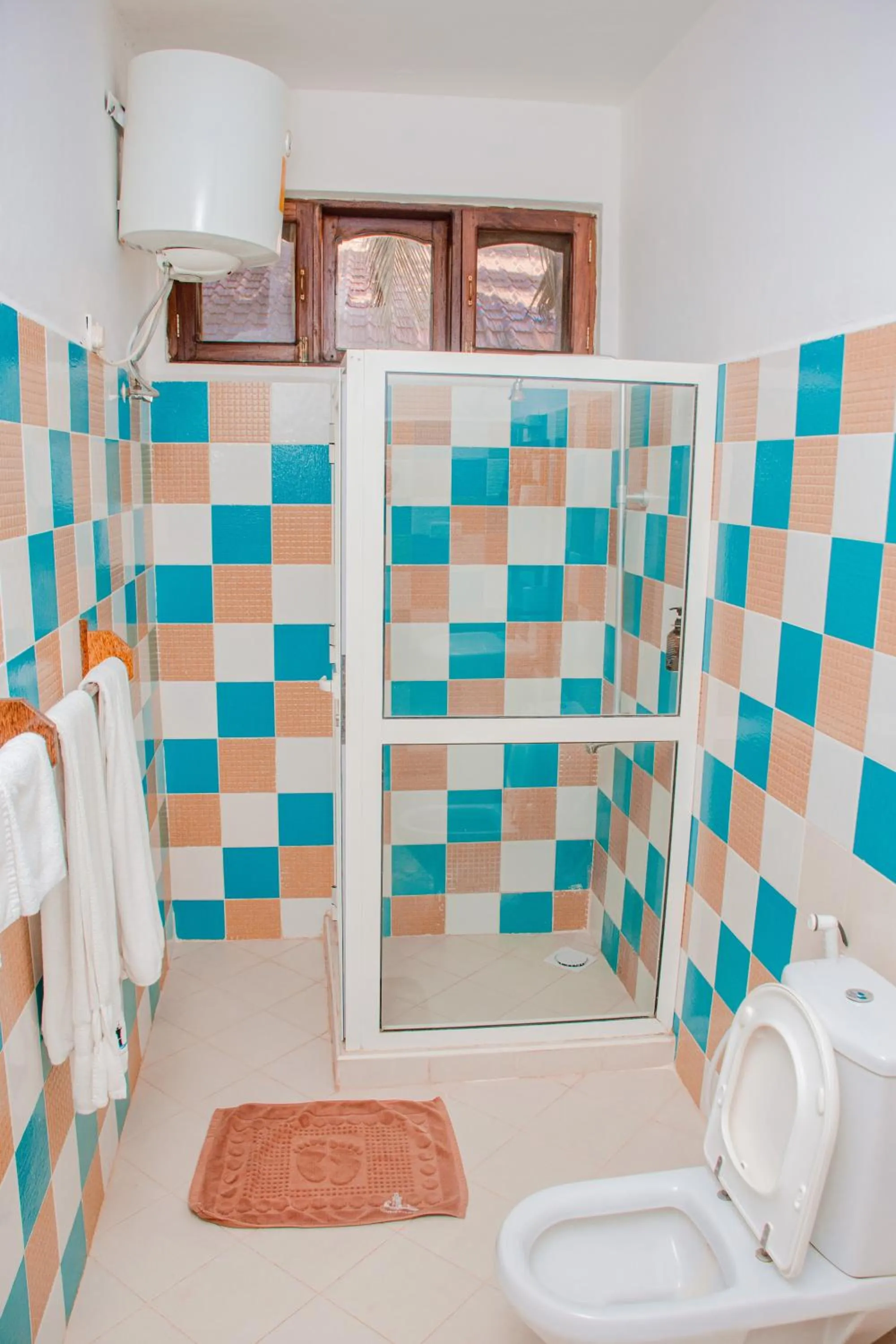 Bathroom in Mnarani Beach Cottages