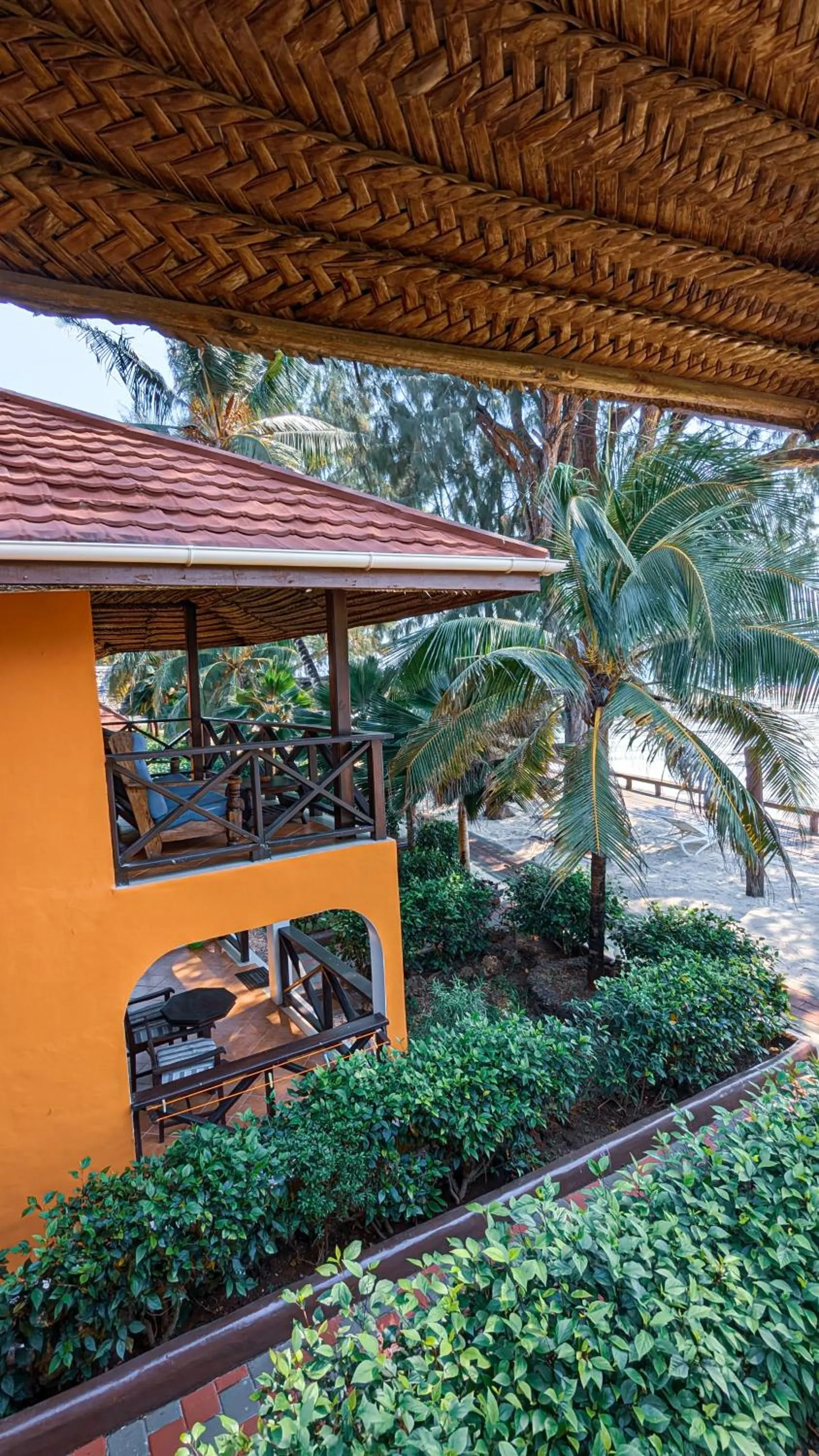 Day in Mnarani Beach Cottages