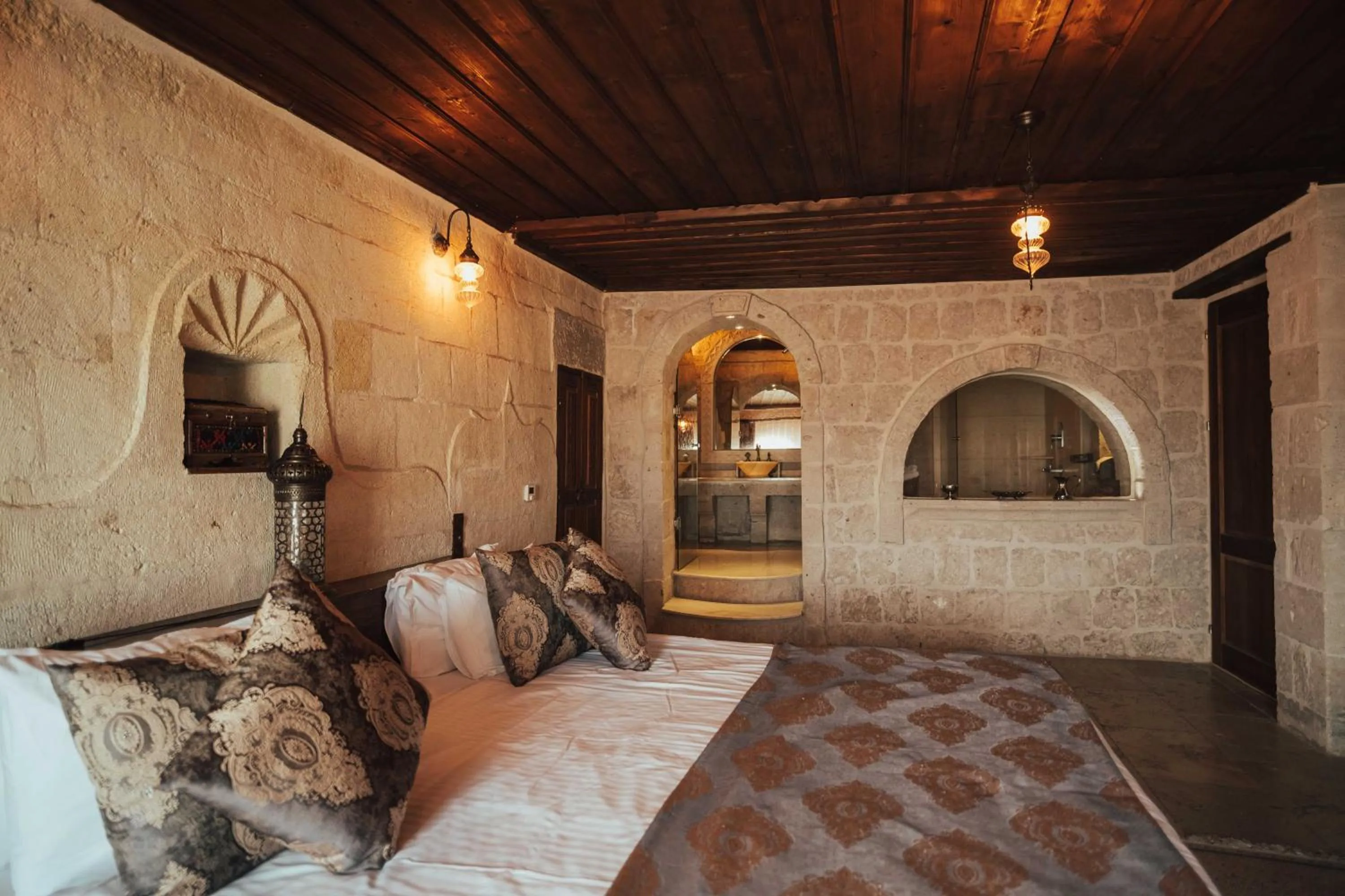 Bed in Hu of Cappadocia - Special Class