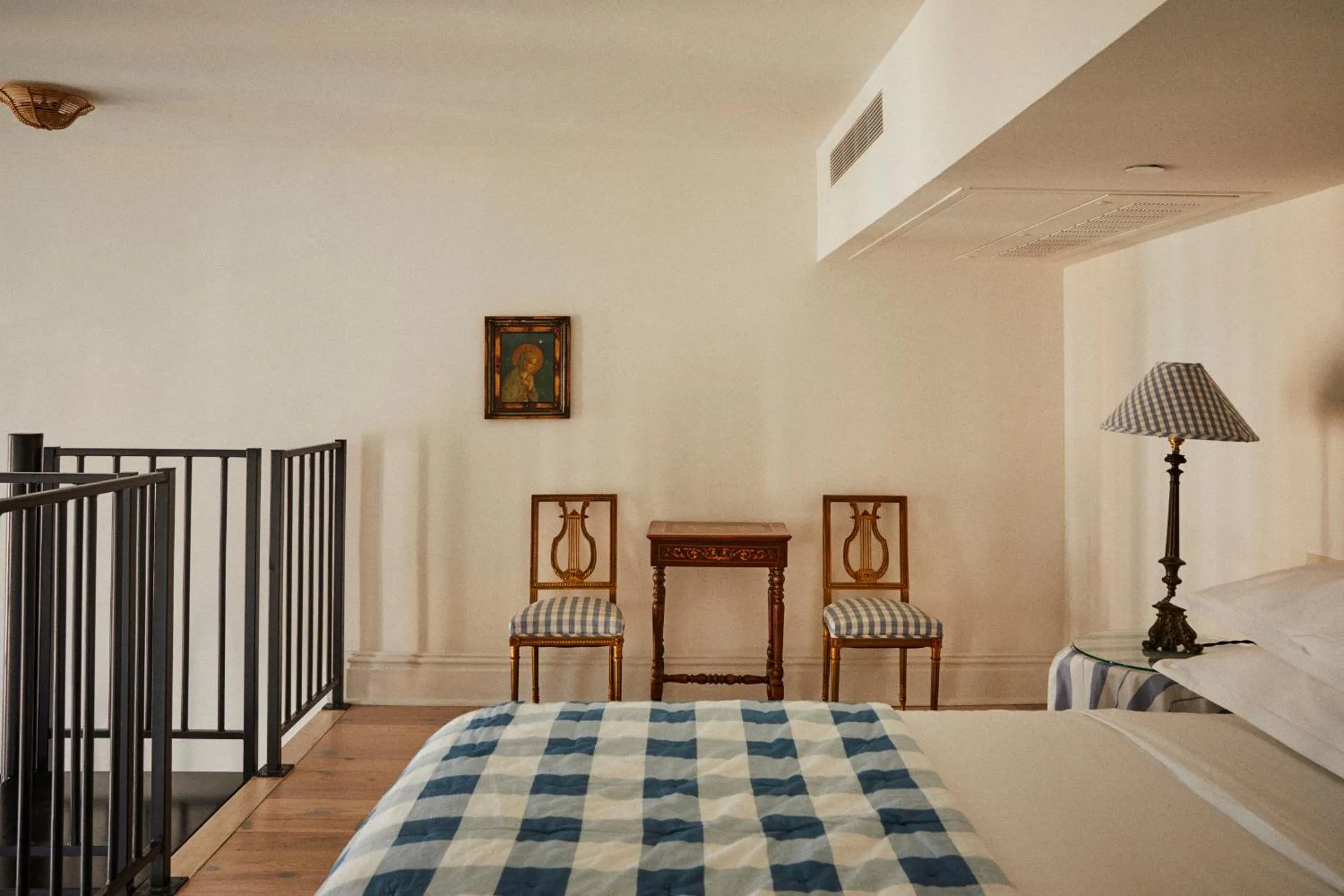 Bed in Hotel Peter and Paul, an Ash Hotel