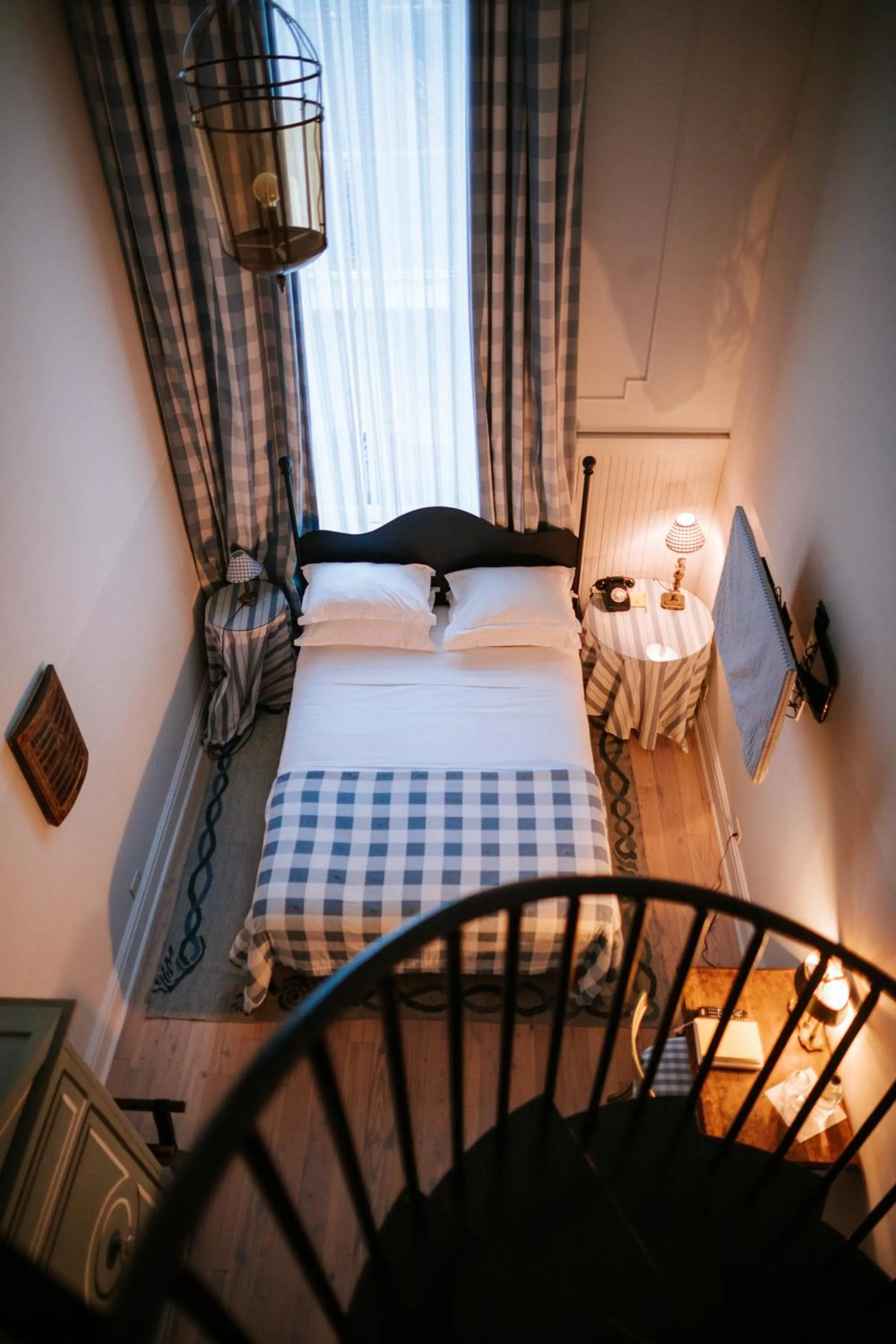 Bed in Hotel Peter and Paul, an Ash Hotel