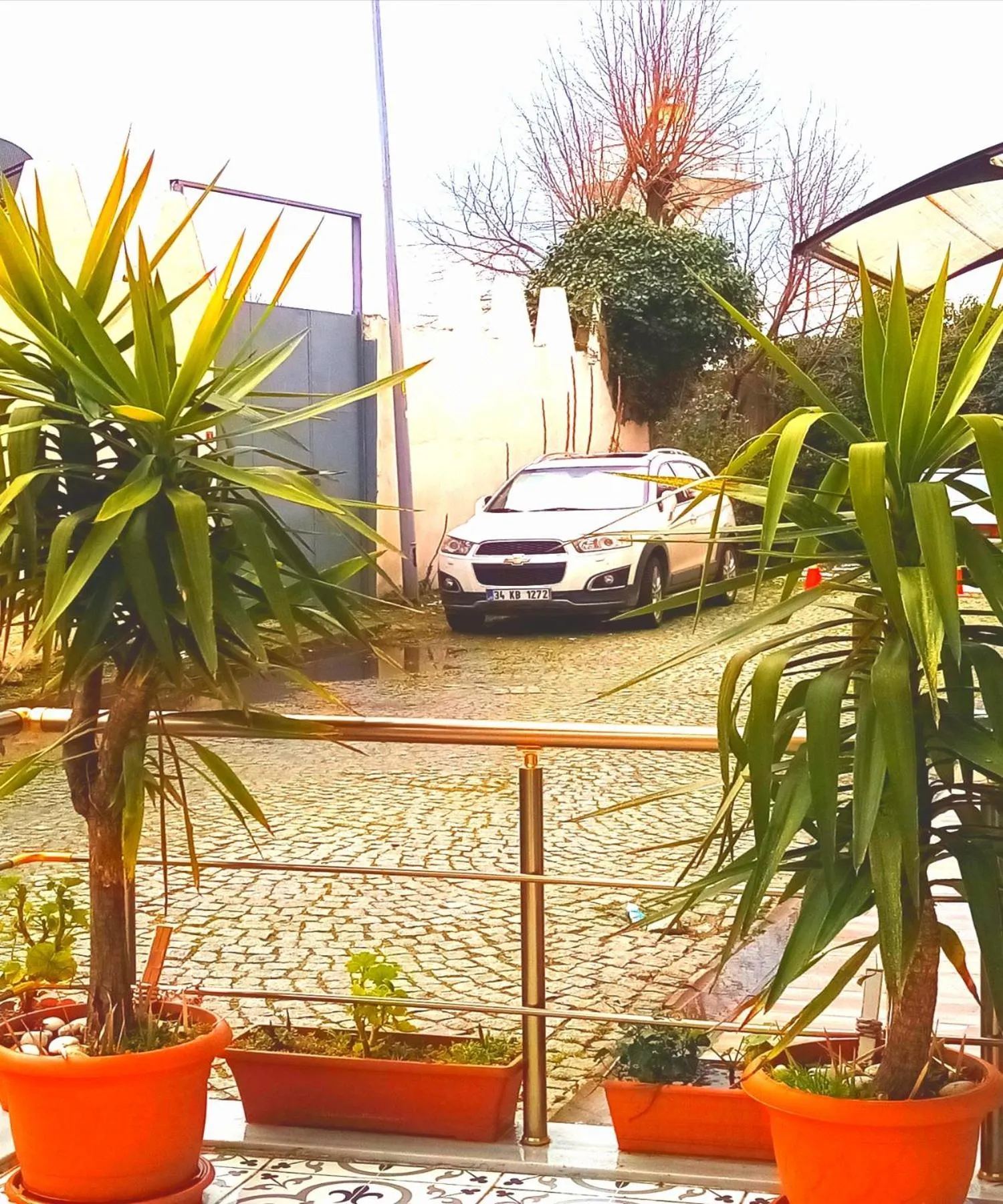 Property building in Yasin Apart hotel