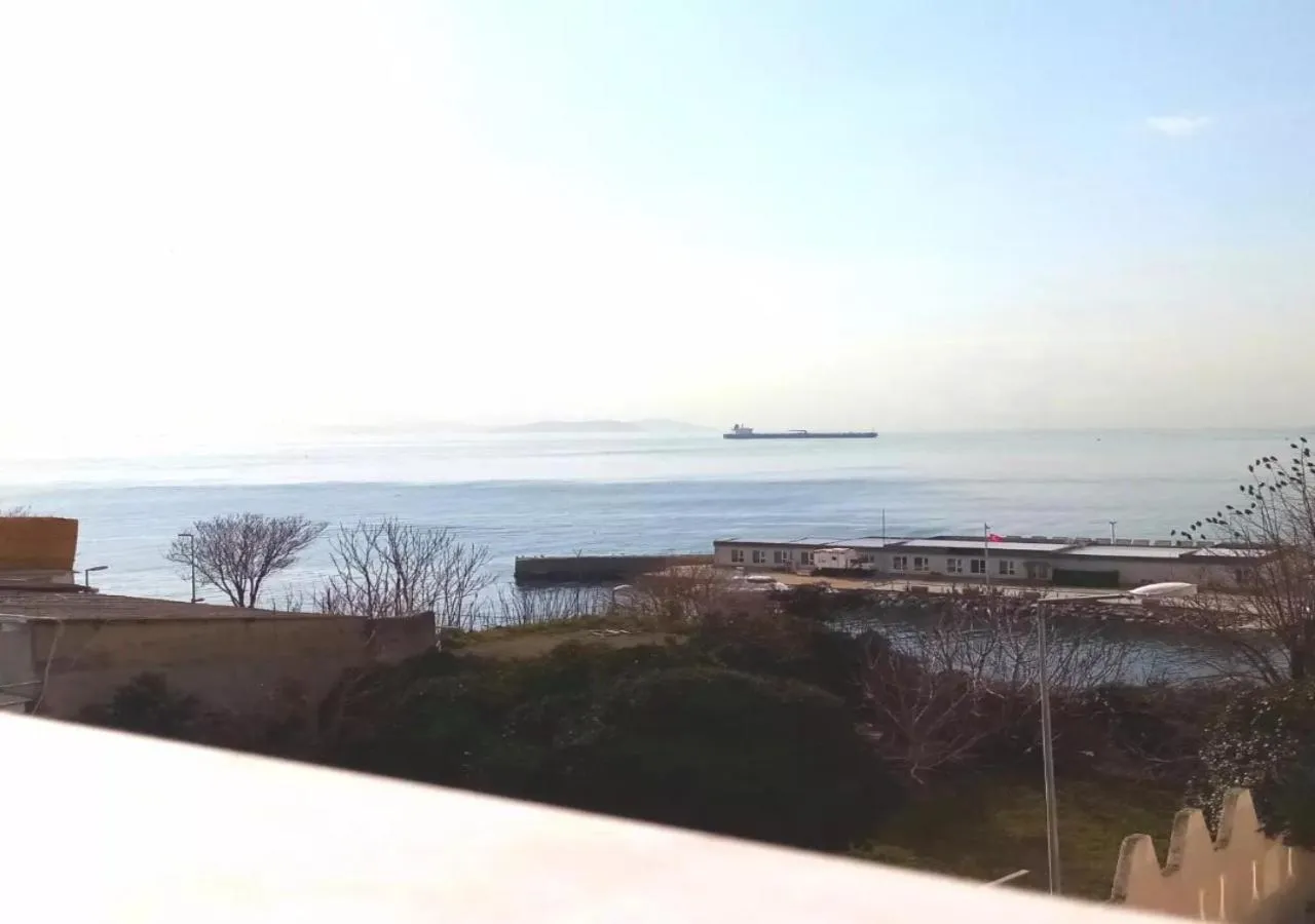 Balcony/Terrace in Yasin Apart hotel