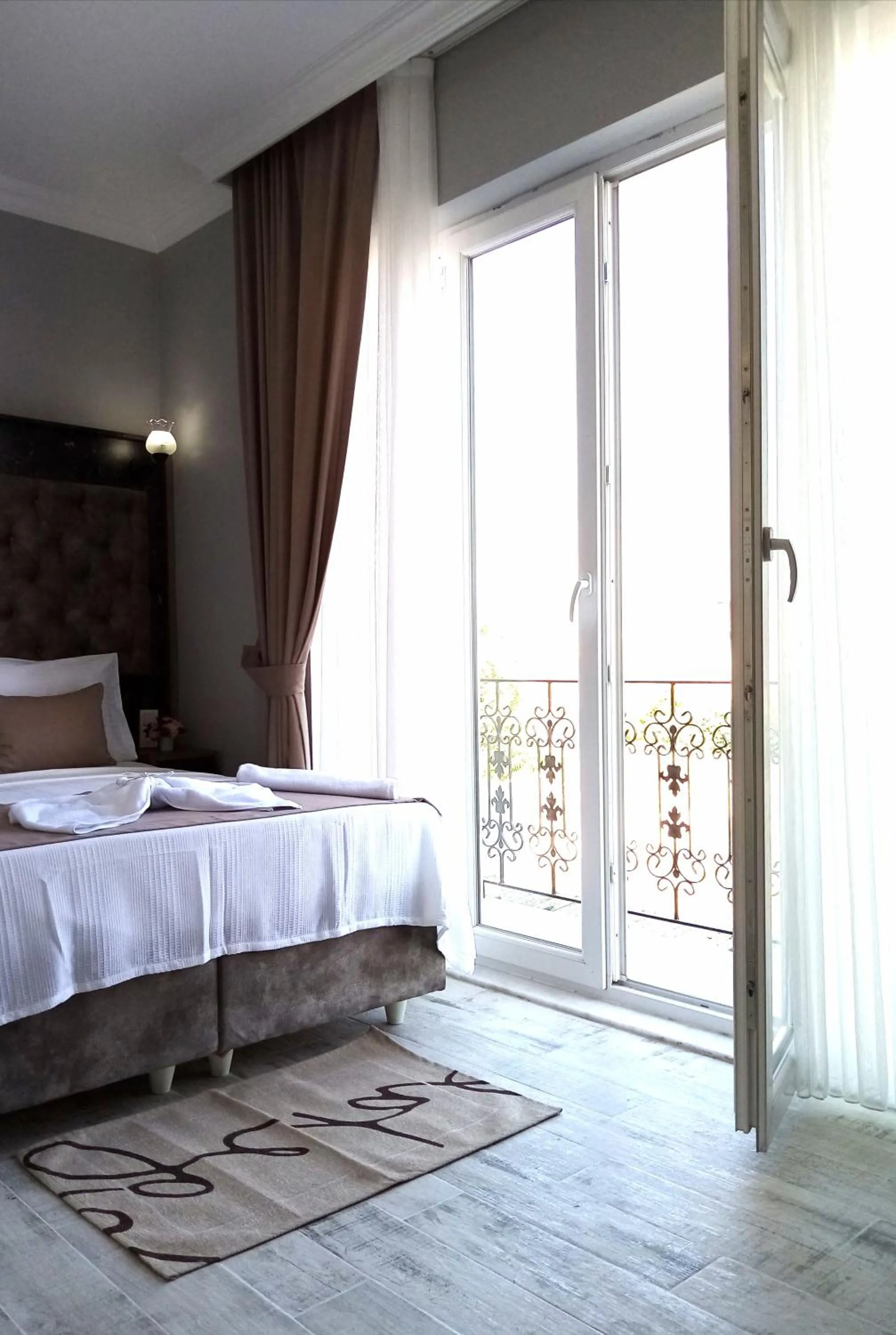 Massage, Bed in Yasin Apart hotel