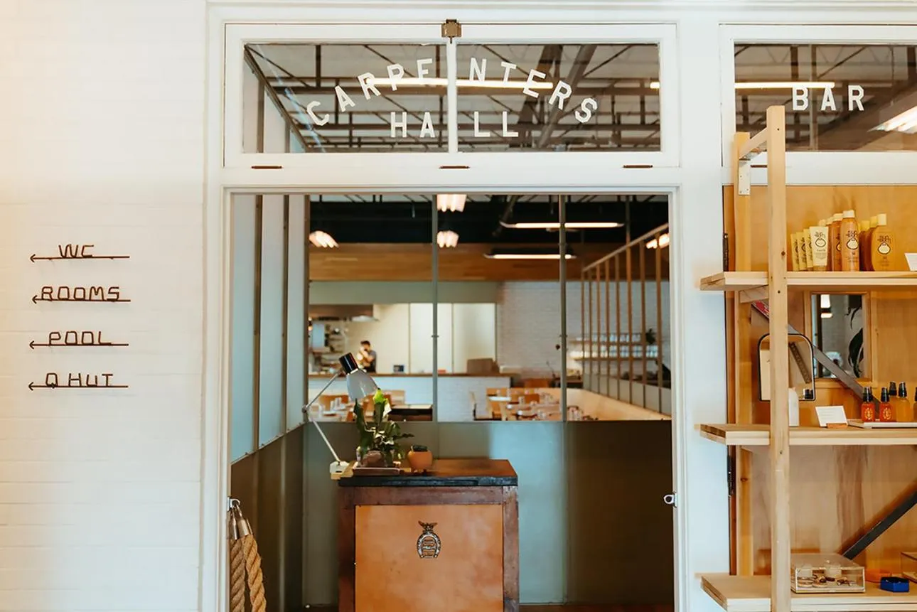 Restaurant/places to eat in The Carpenter Hotel