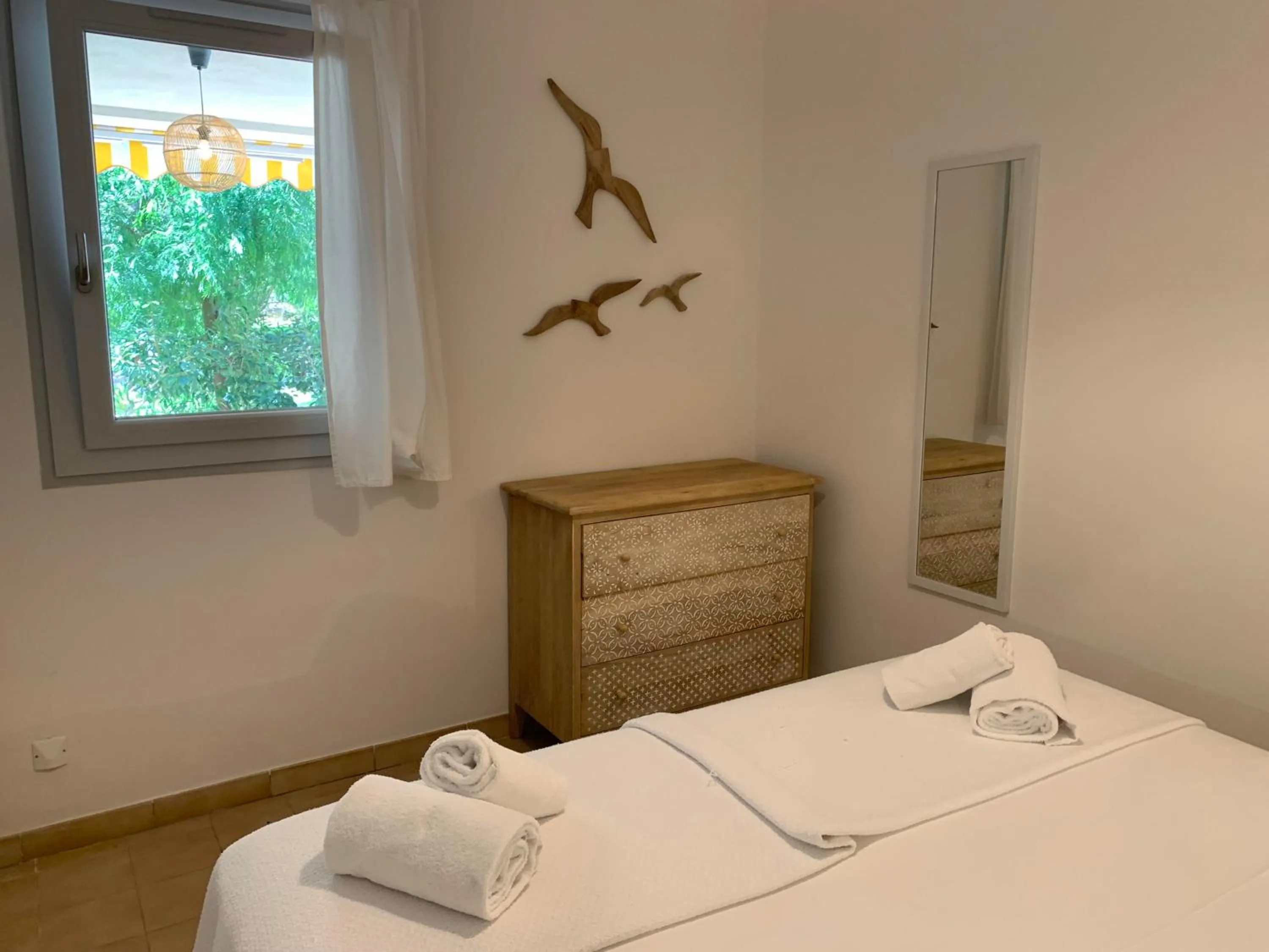 Bedroom in Les Pins de Santa Giulia