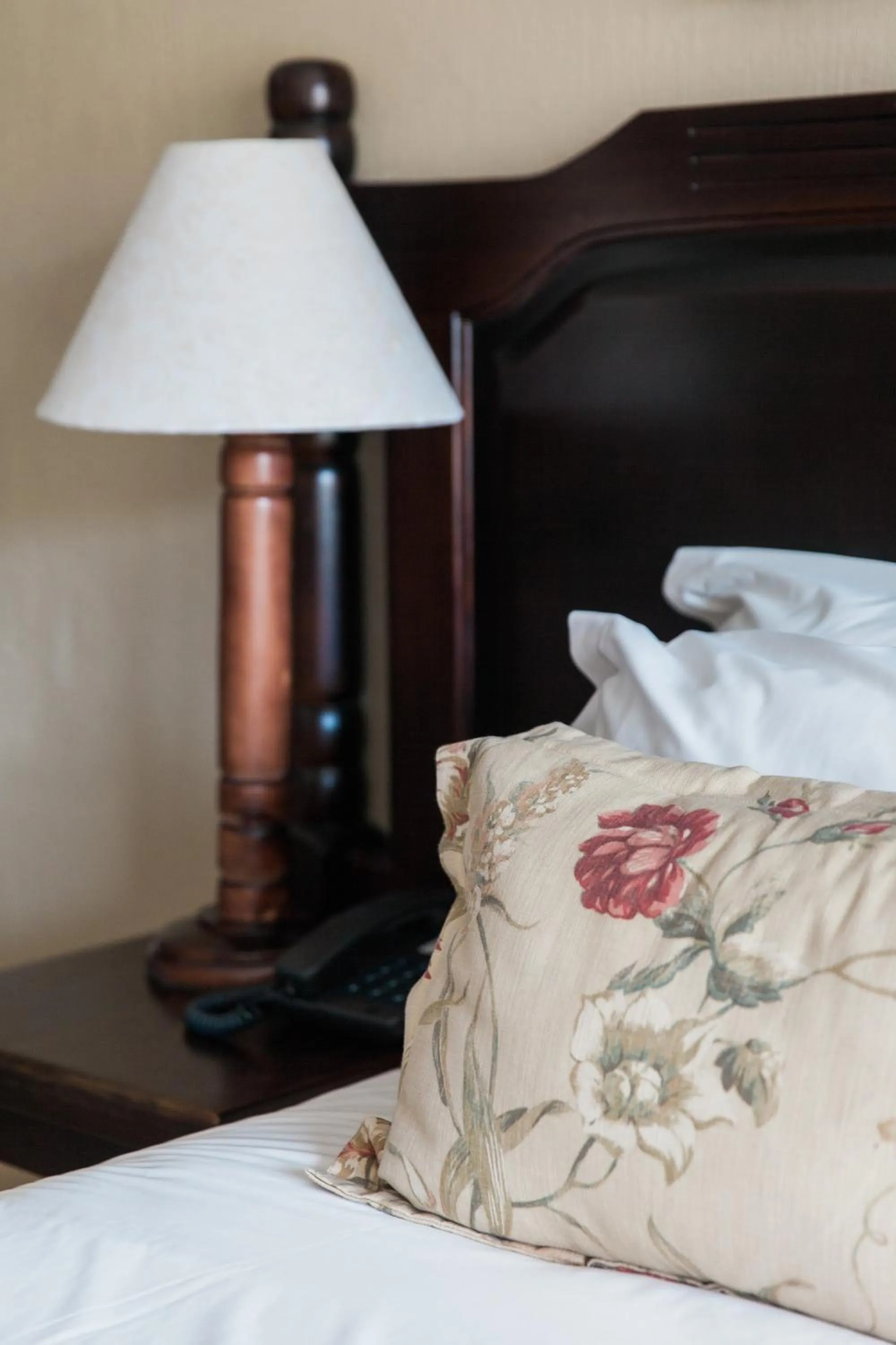 Bedroom, Bed in Umthunzi Hotel and Conference