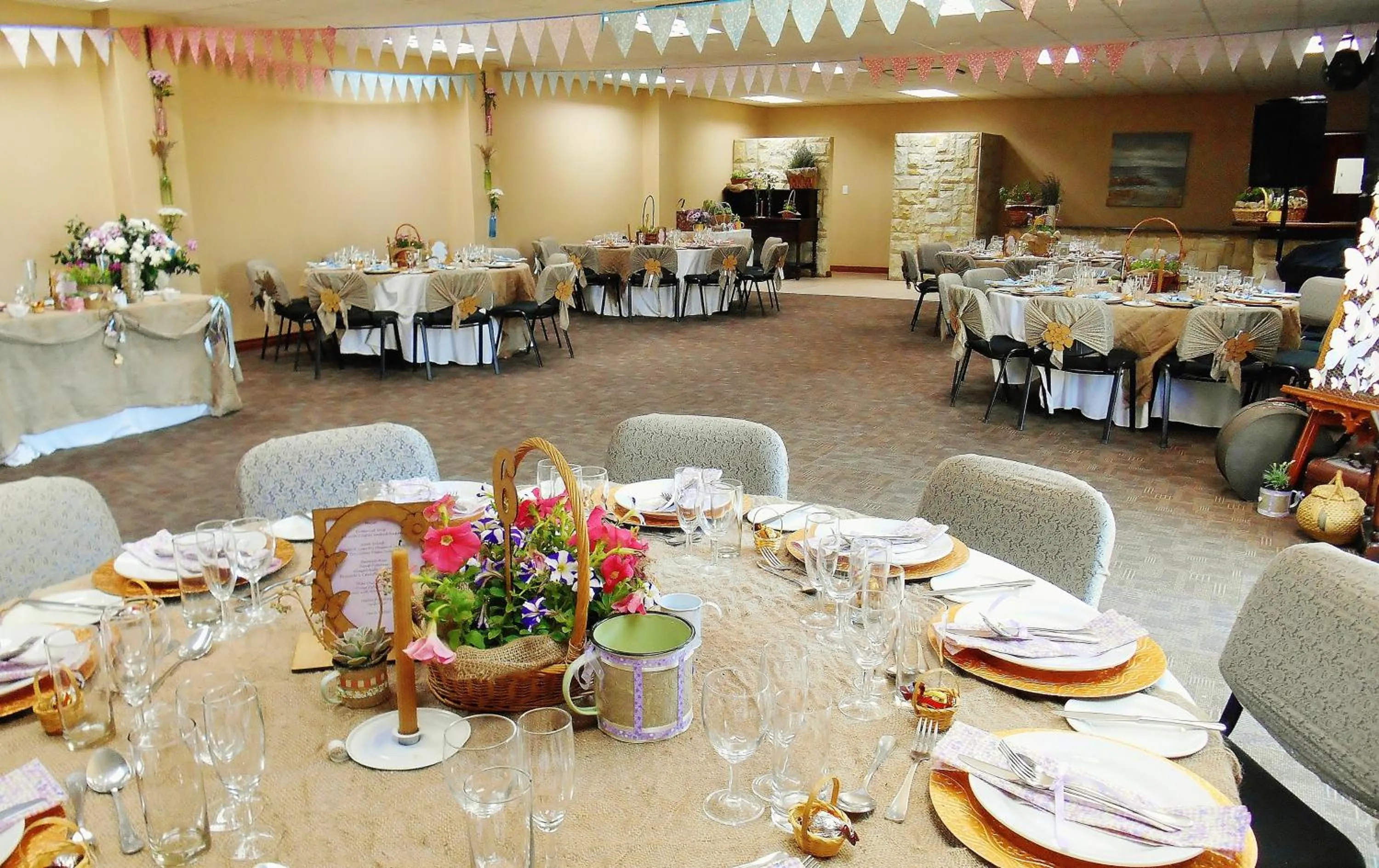 Food and drinks in Umthunzi Hotel and Conference